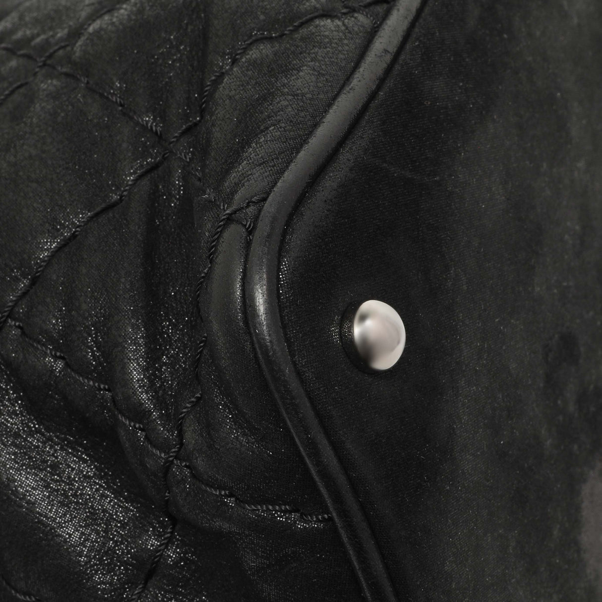 Chanel Black Iridescent Quilted Calfskin Sea Hit Tote Handbags Chanel