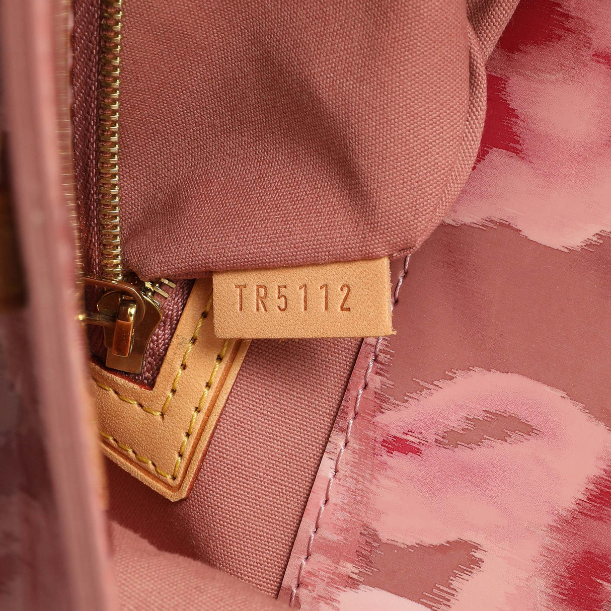 Louis Vuitton Rose Velours Vernis Ikat Catalina Tote Handbags Louis Vuitton