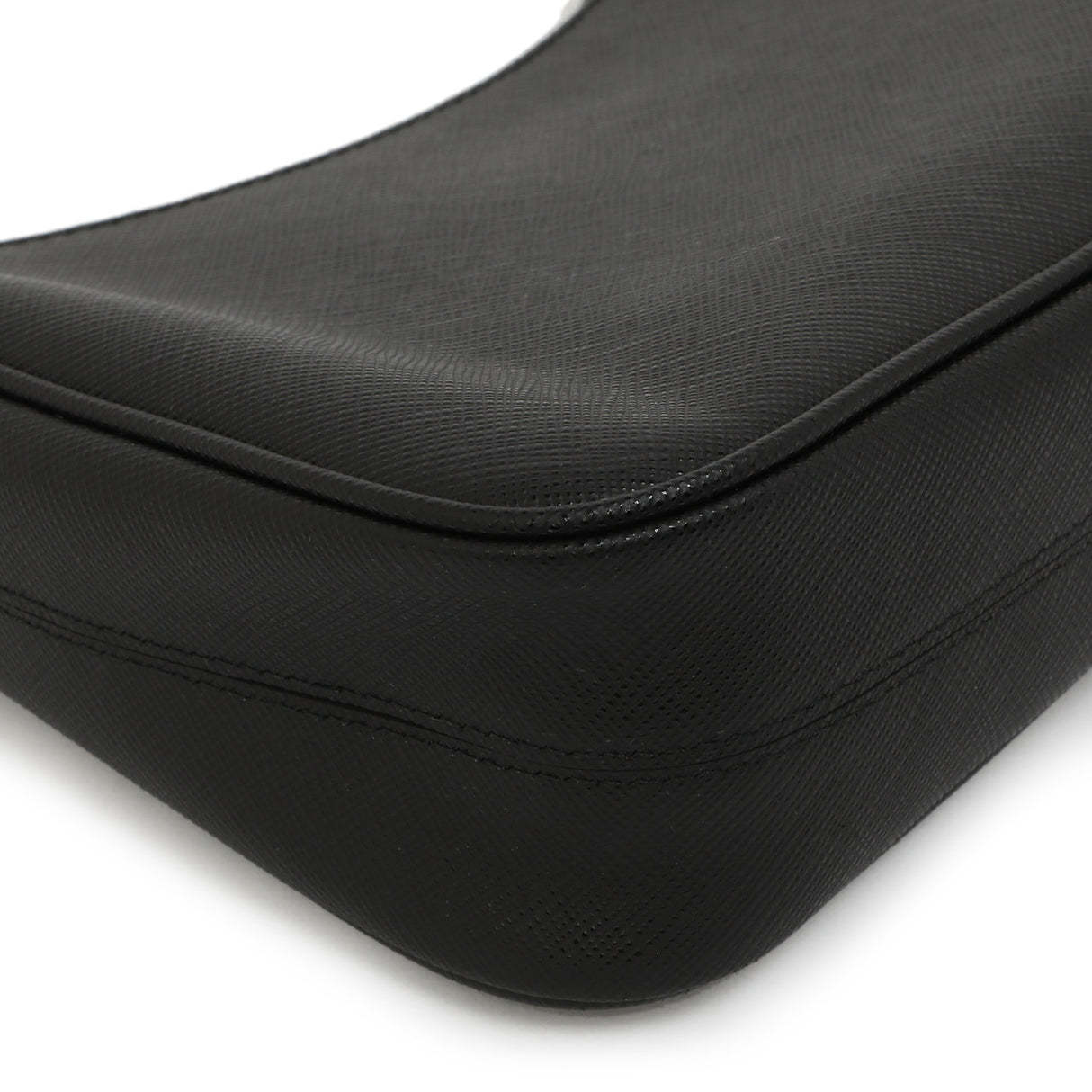 Prada Black Saffiano Re-Edition 2005 Shoulder Bag Handbags Prada