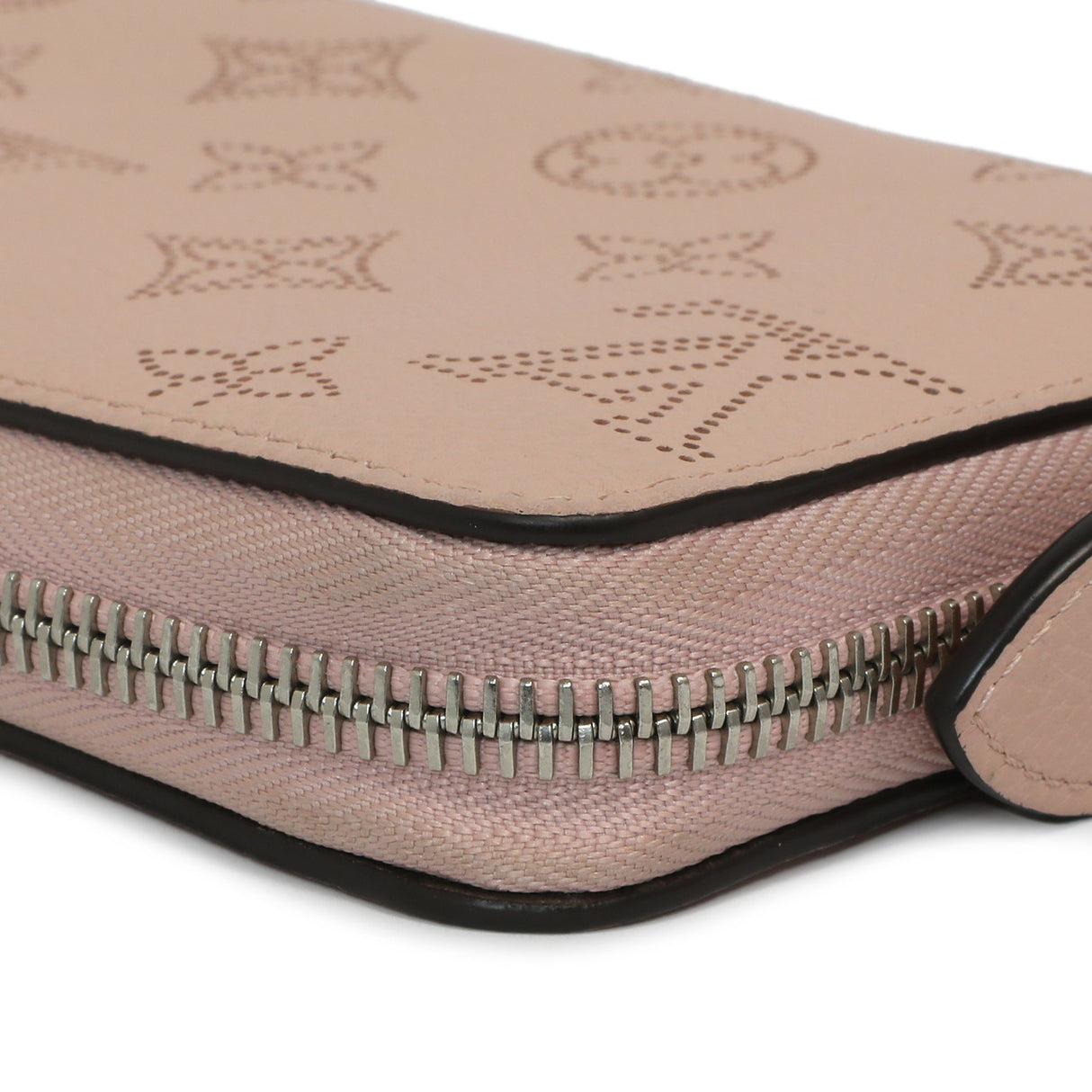 Louis Vuitton Magnolia Mahina Zippy Wallet Accessories Louis Vuitton