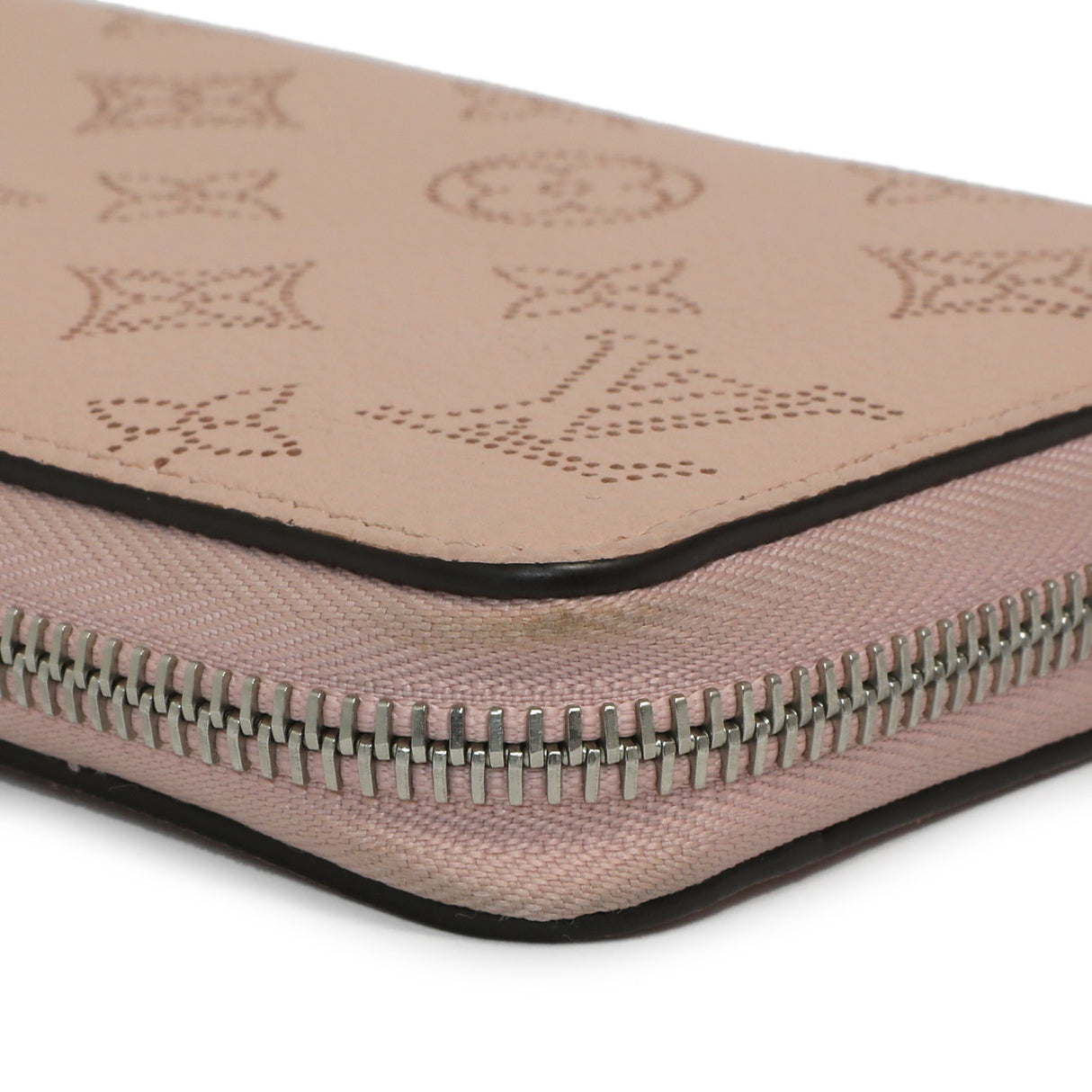 Louis Vuitton Magnolia Mahina Zippy Wallet Accessories Louis Vuitton