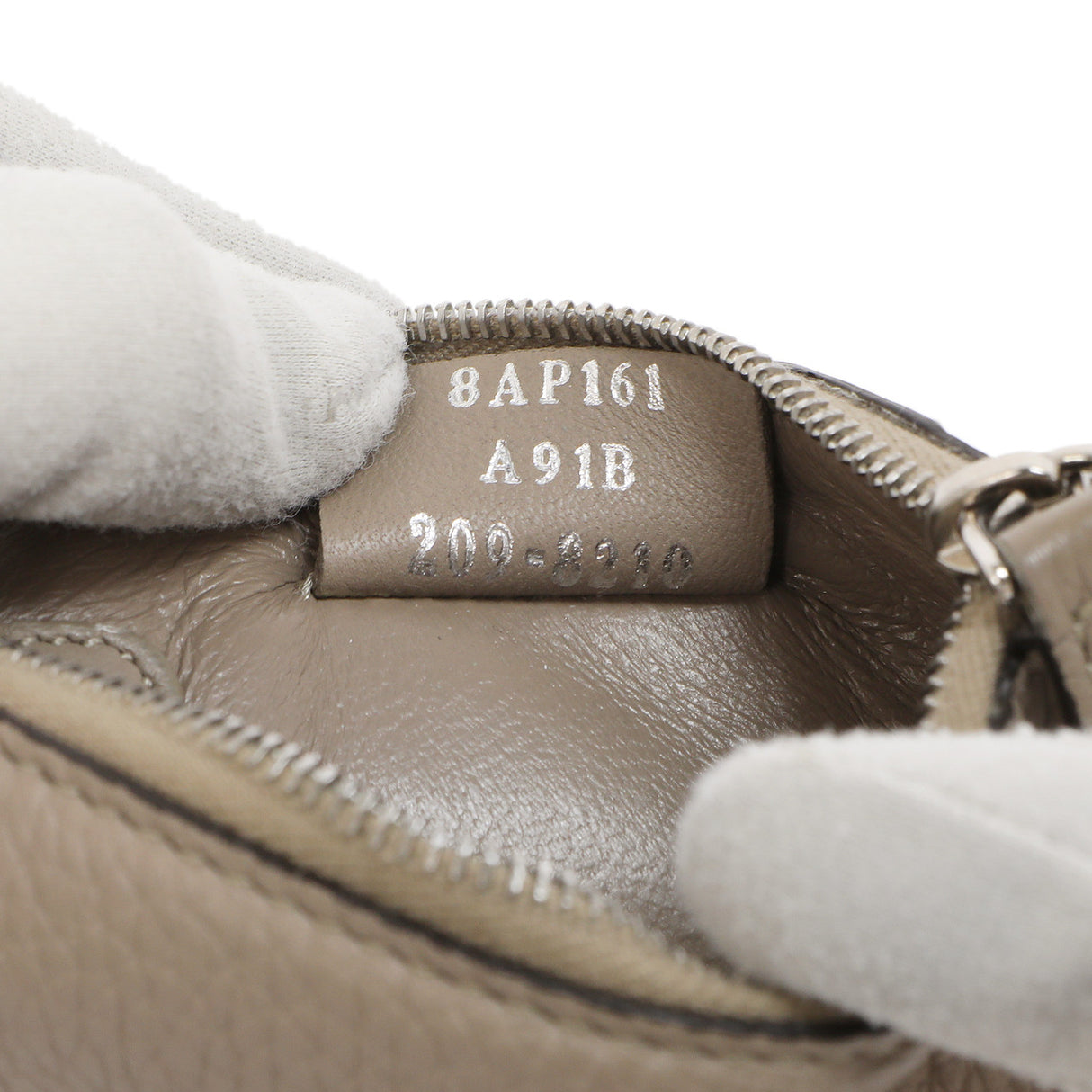 Fendi Tortora Cuoio Romano Vitello Grace Key Case Pouch Accessories Fendi