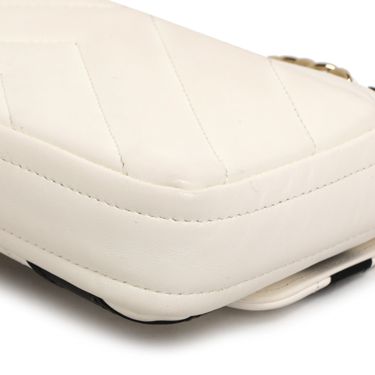 Chanel White Black Chevron Lambskin Stitched Mini Flap Handbags Chanel
