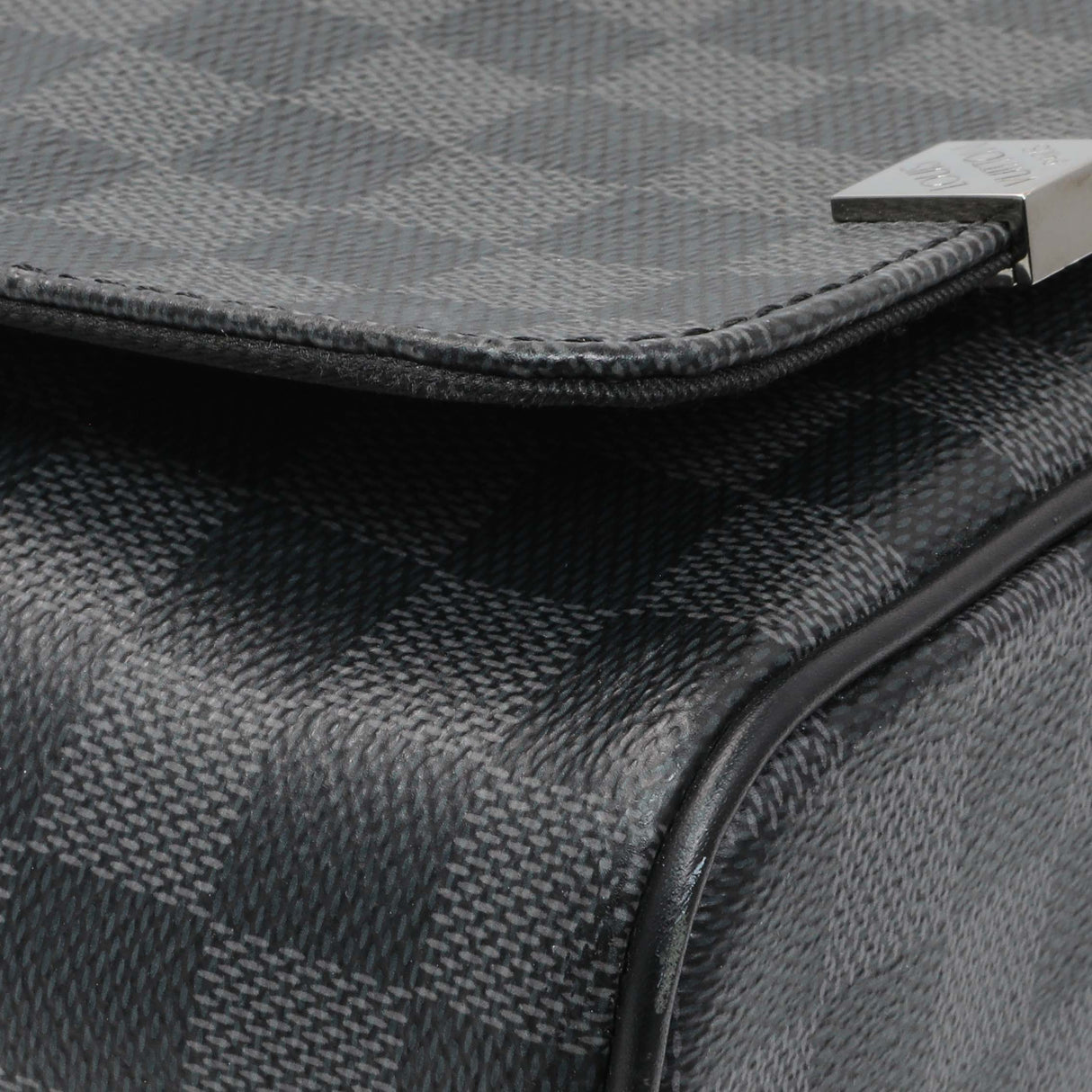 Louis Vuitton Damier Graphite District Messenger Handbags Louis Vuitton