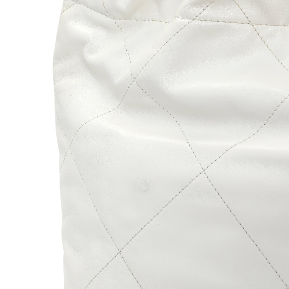 Chanel White Shiny Quilted Calfskin Small Chanel 22 Handbags Chanel