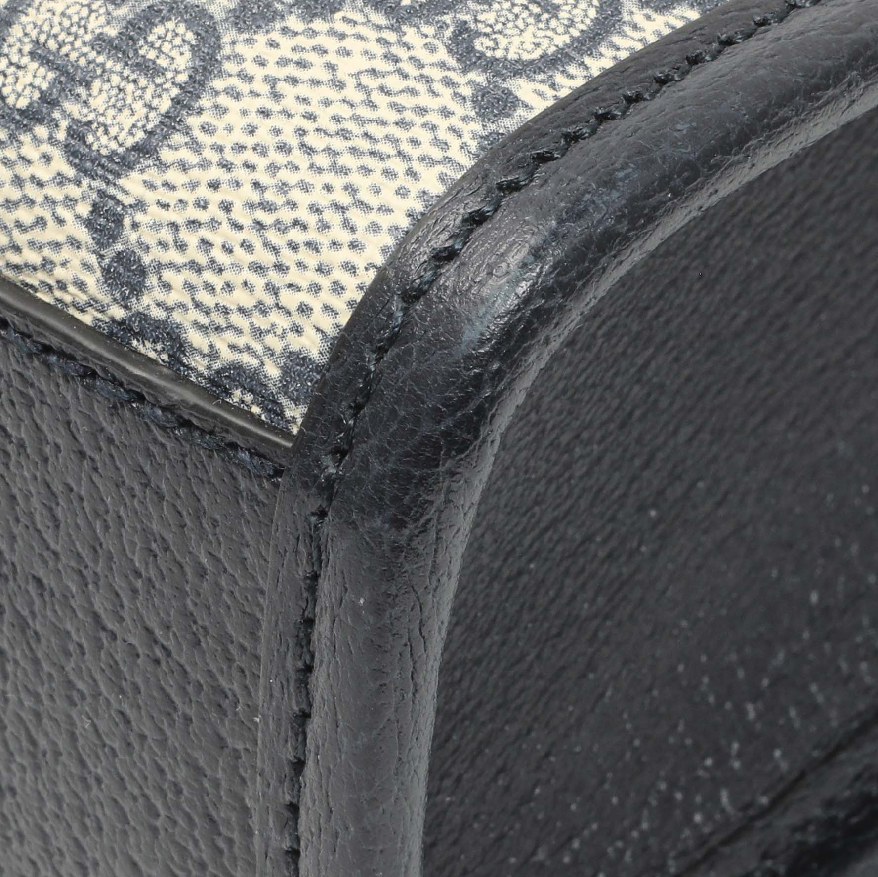 Gucci GG Supreme Monogram Textured Dollar Calfskin Mini Retro
