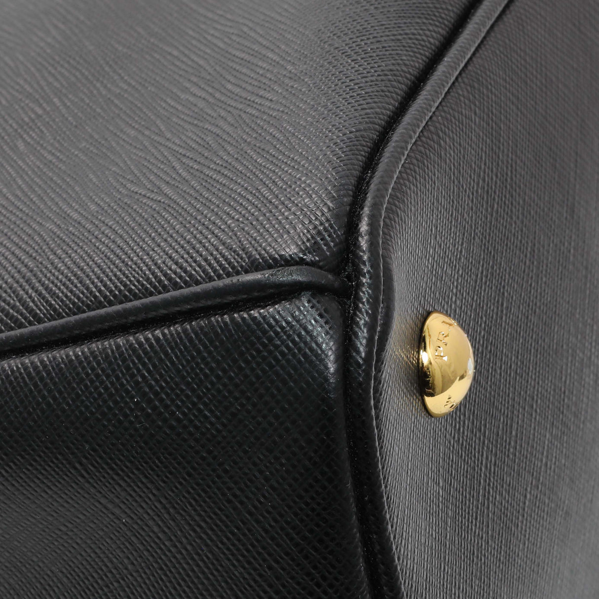 Prada Black Saffiano Medium Galleria Double Zip Tote Handbags Prada