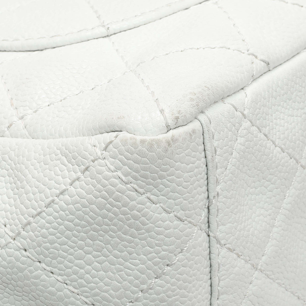 Chanel White Quilted Caviar Maxi Single Flap Handbags Chanel
