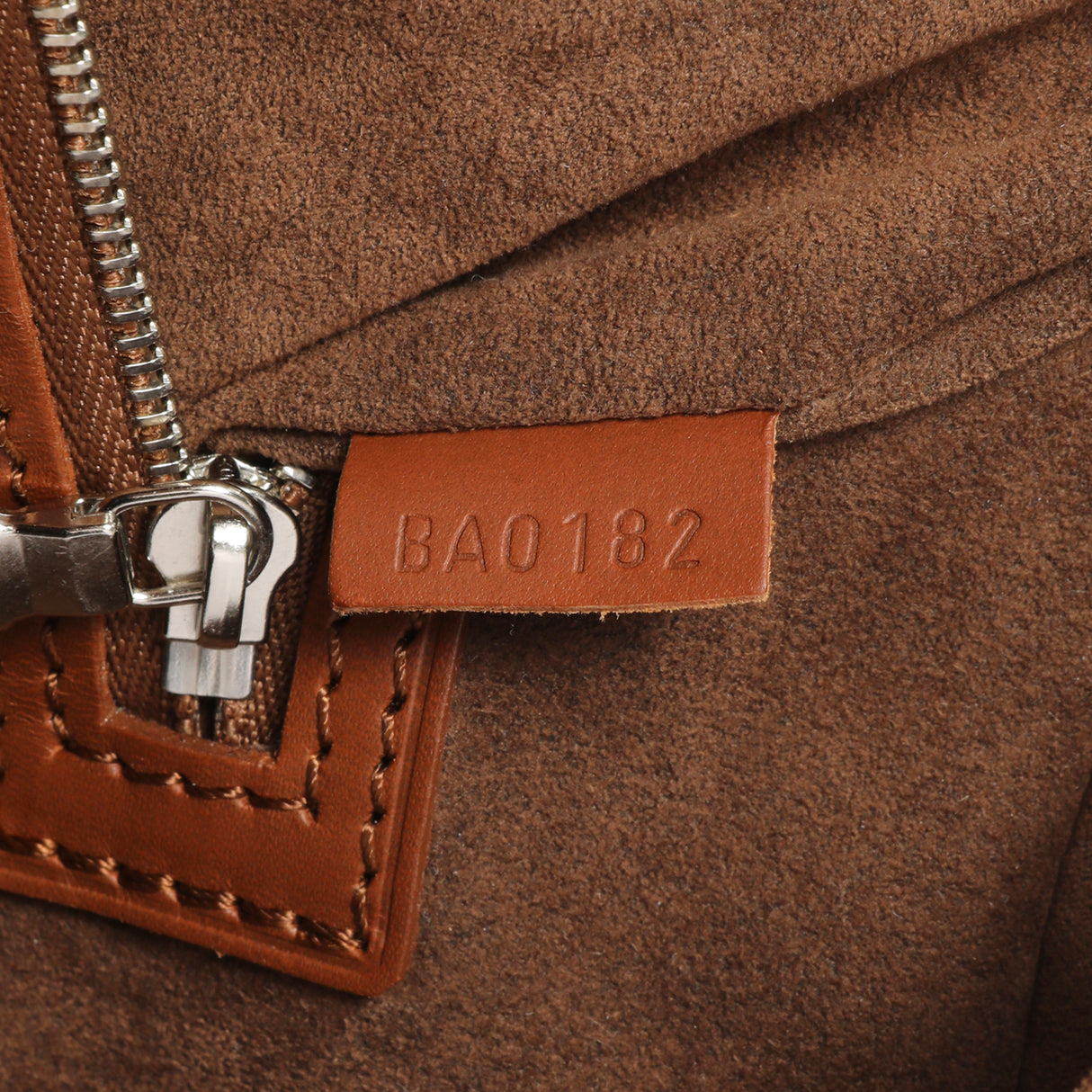 Louis Vuitton Tobacco Nomade Porte-Documents Voyage