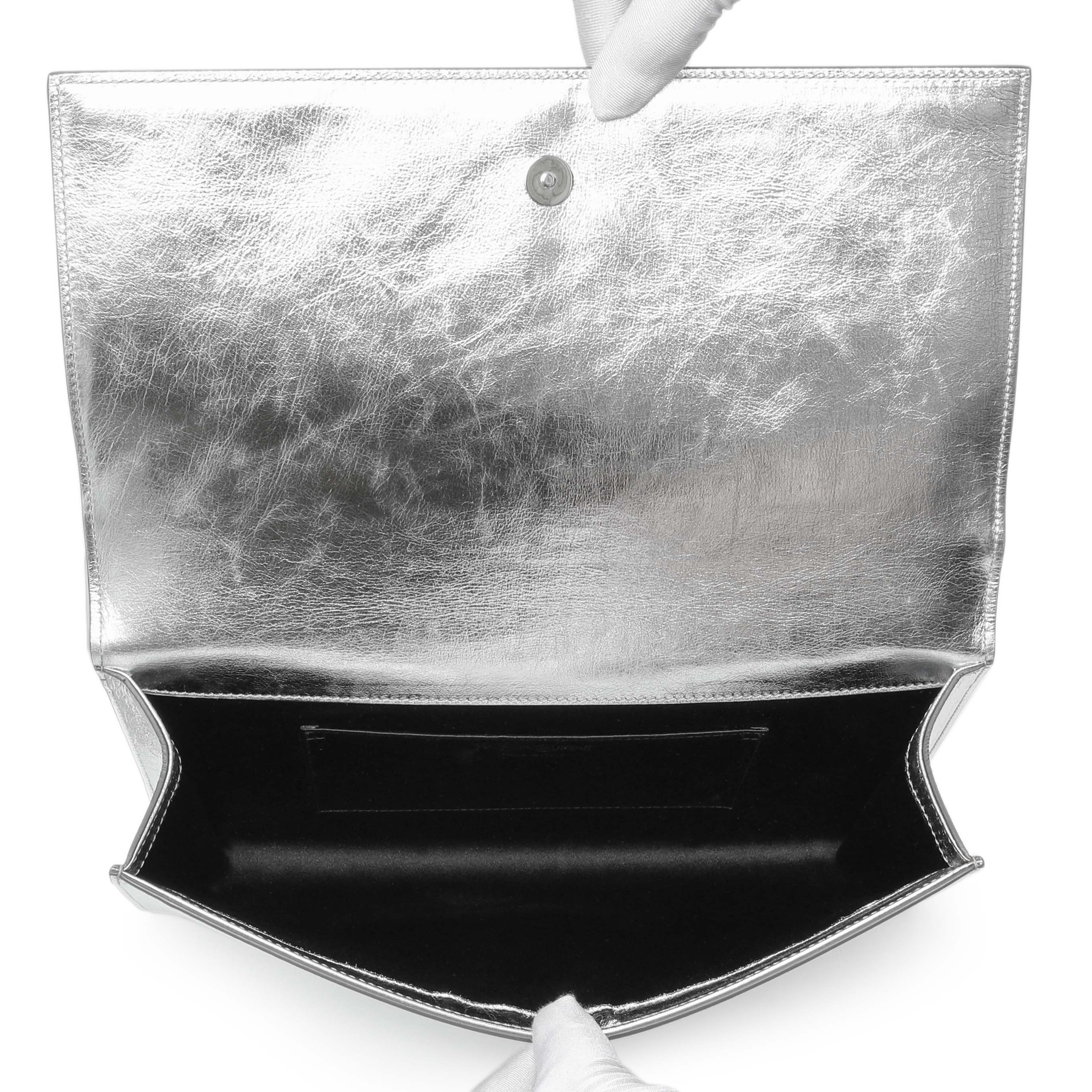 LAURENT LARGE SILVER 最安値！ Saint Laurent Metallic Silver Belle De Jour Large Clutch – Modaselle
