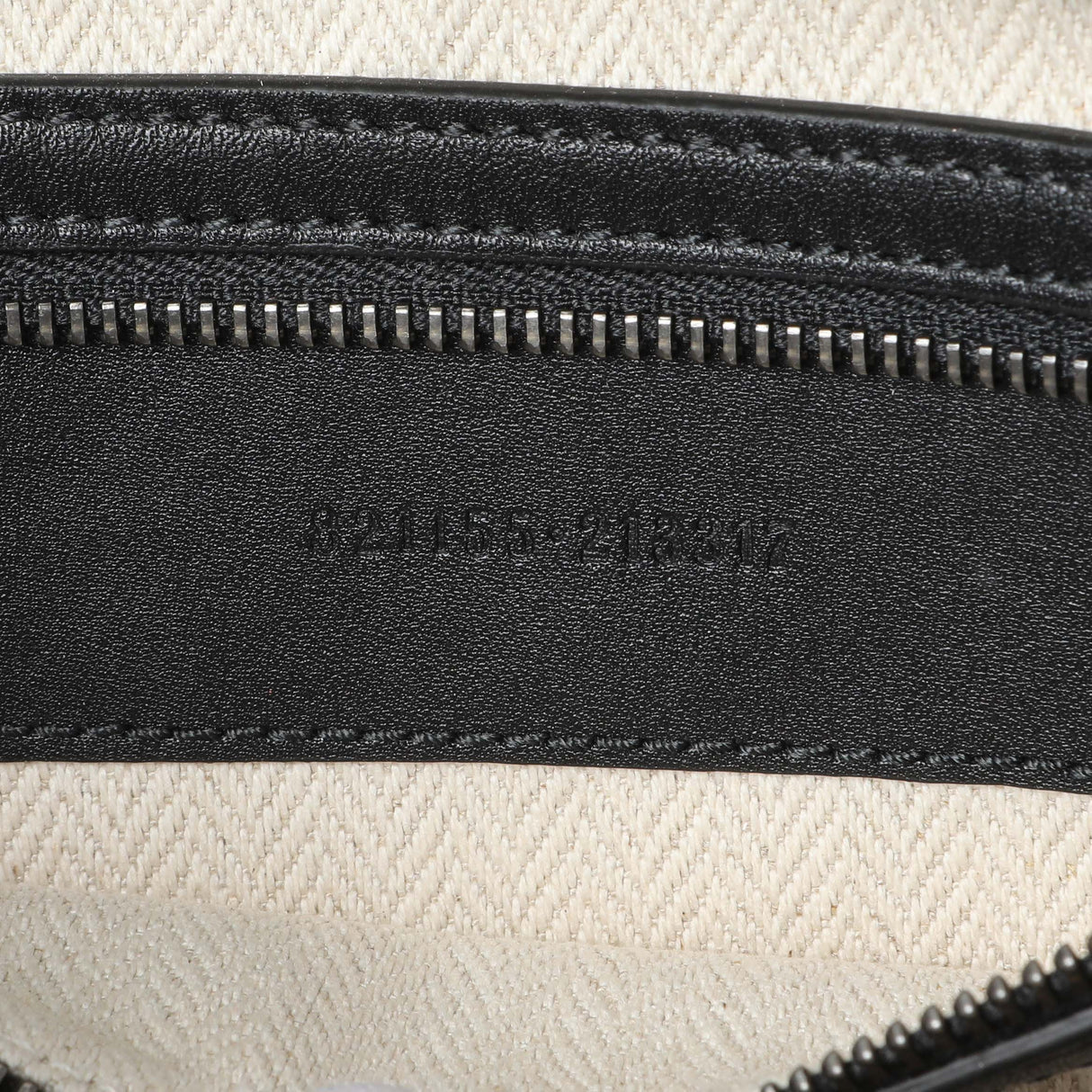 Gucci GG Supreme Monogram Calfskin Emblem Small Crossbody Handbags Gucci