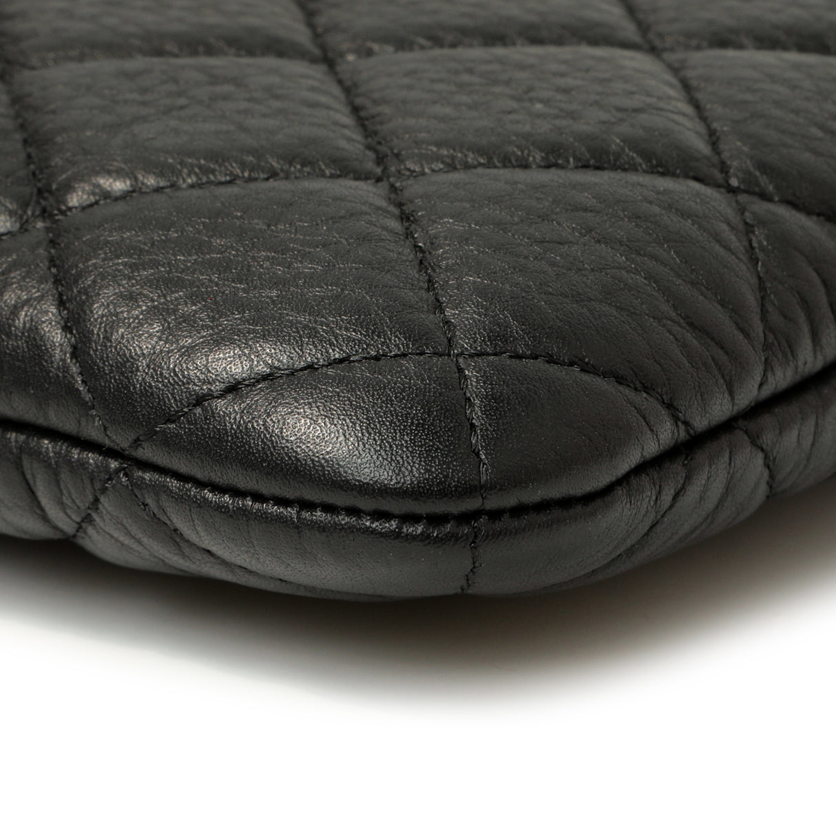 Grained Black Quilted Calfskin Archi Chic Cosmetic Case