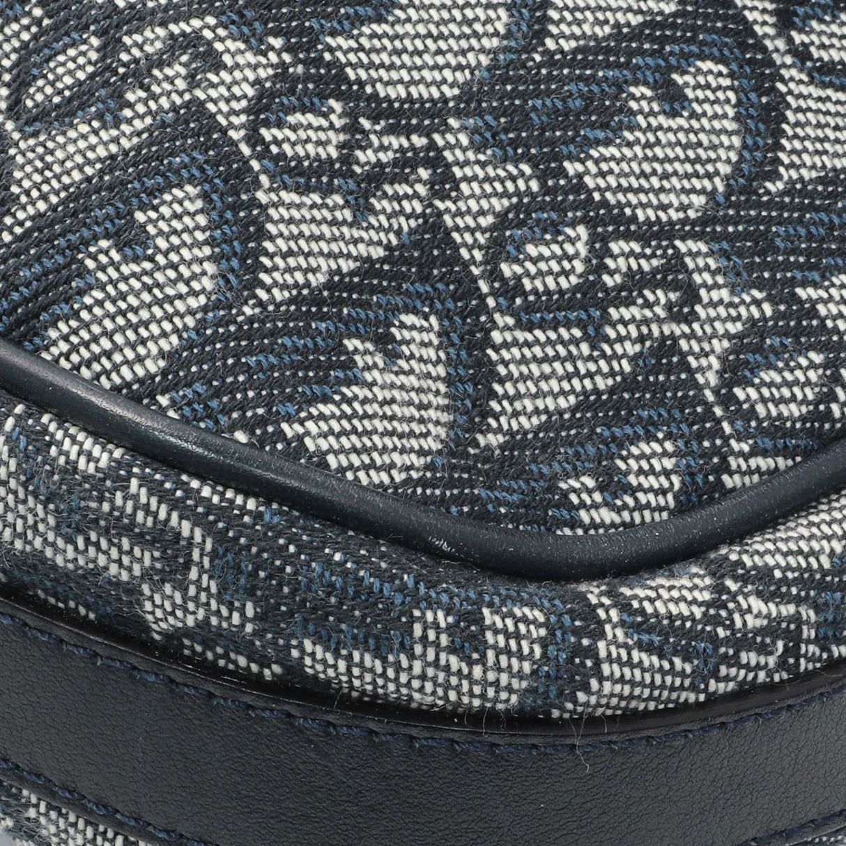 -6 items Thur June 25 ⬆️- Christian Dior Blue Oblique Trotter Crossbody Bag Handbags Christian Dior