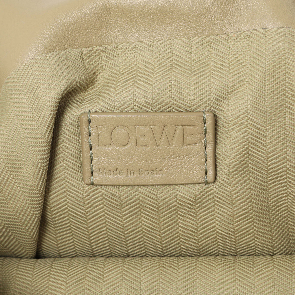 Loewe Sage Nappa Flamenco Puffer