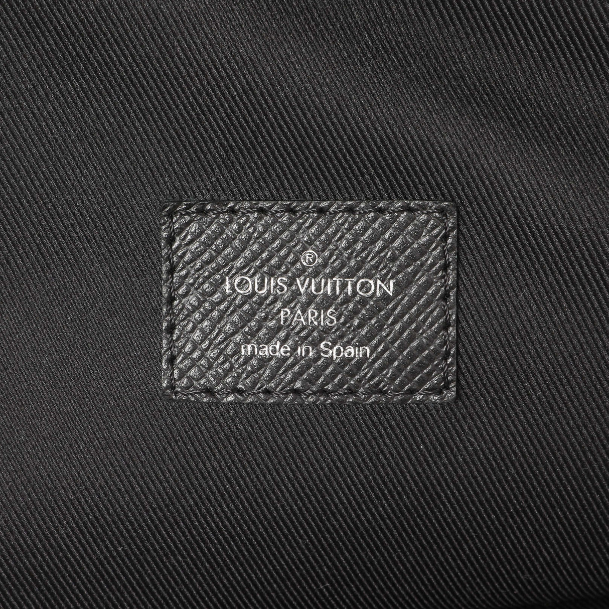 Louis Vuitton Black Taiga Avenue Sling