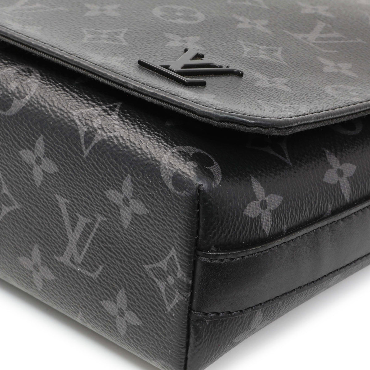 Louis Vuitton Monogram Eclipse District PM Bag Handbags Louis Vuitton