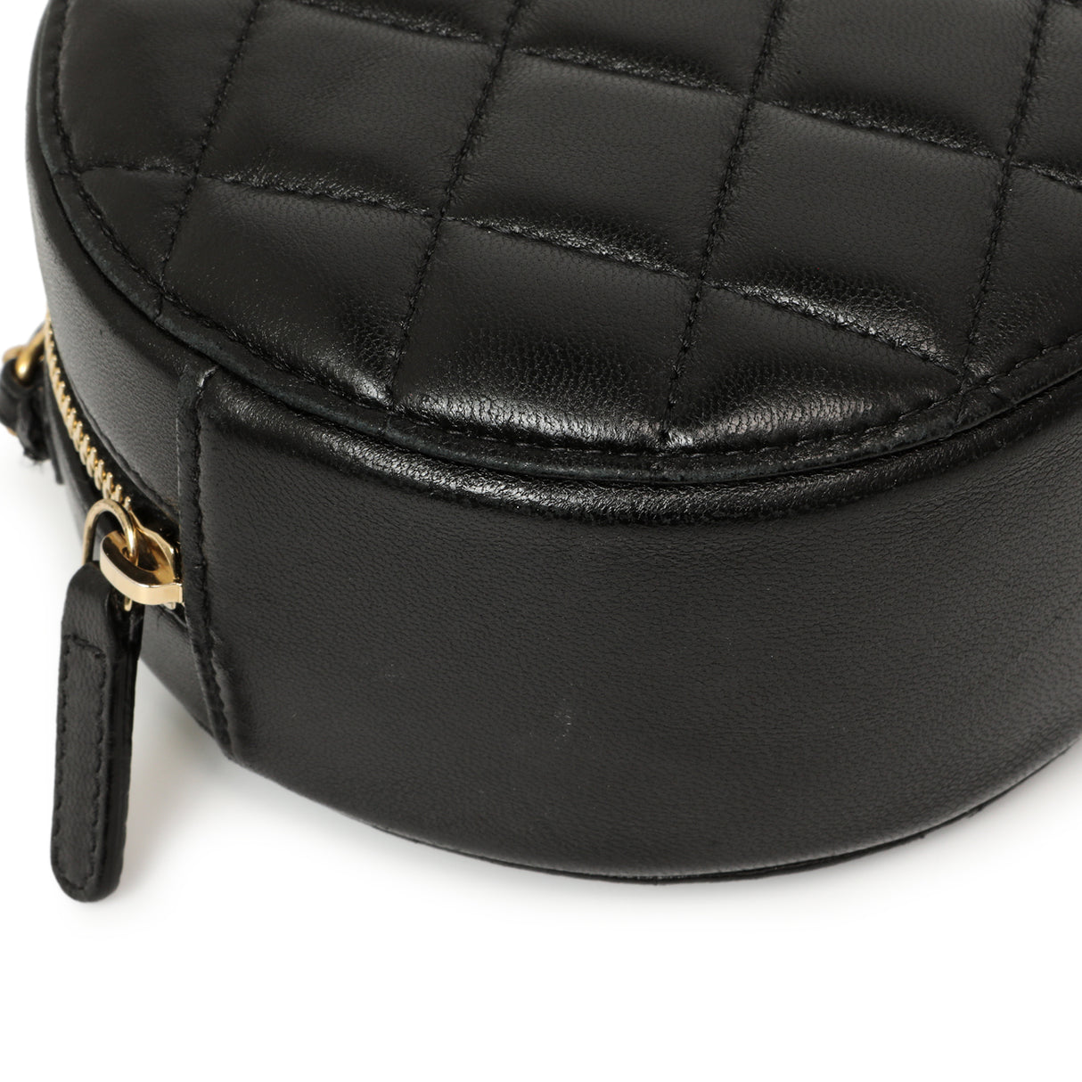 Chanel Black Quilted Lambskin Pearl Crush Round Clutch With Chain