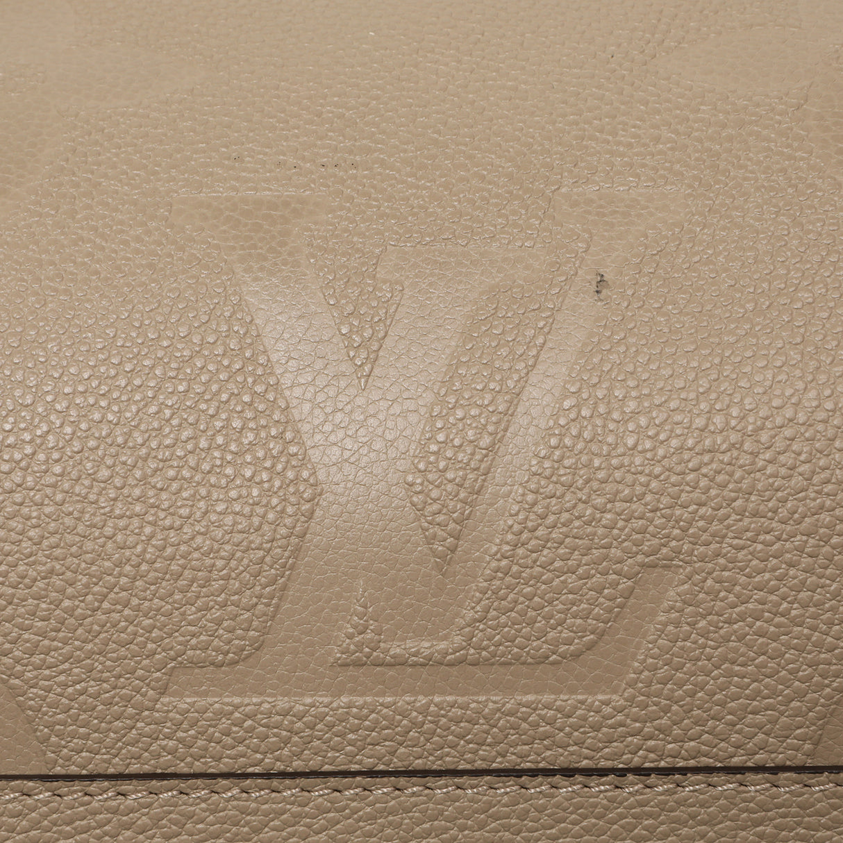 Louis Vuitton Tourterelle Empreinte Monogram Giant Carryall MM