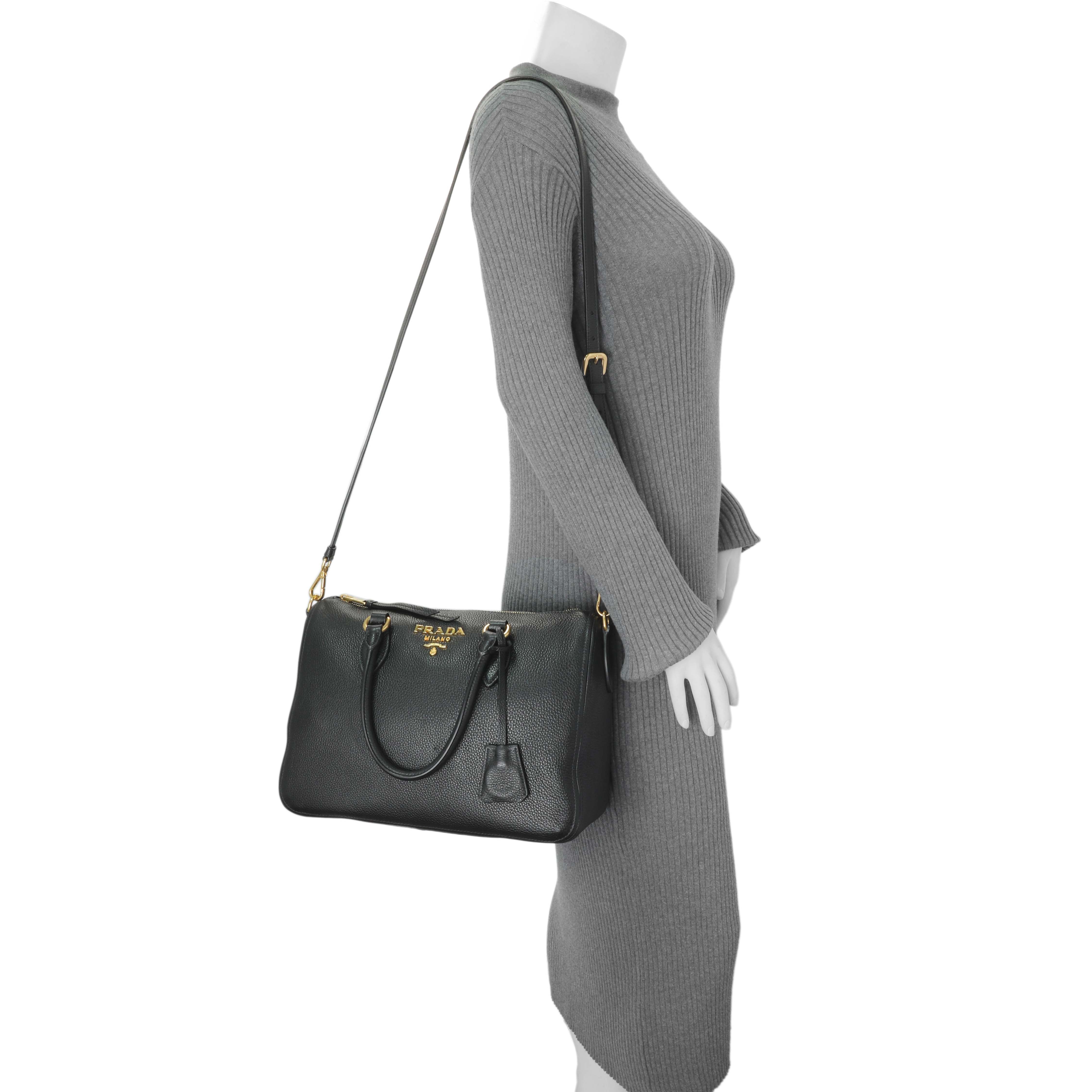 バッグ FW2000 PRADA 2WAY LEATHER BOSTON BAG Prada Logo 2 Way Leather Boston Bag in Red / Gold – Nitryl