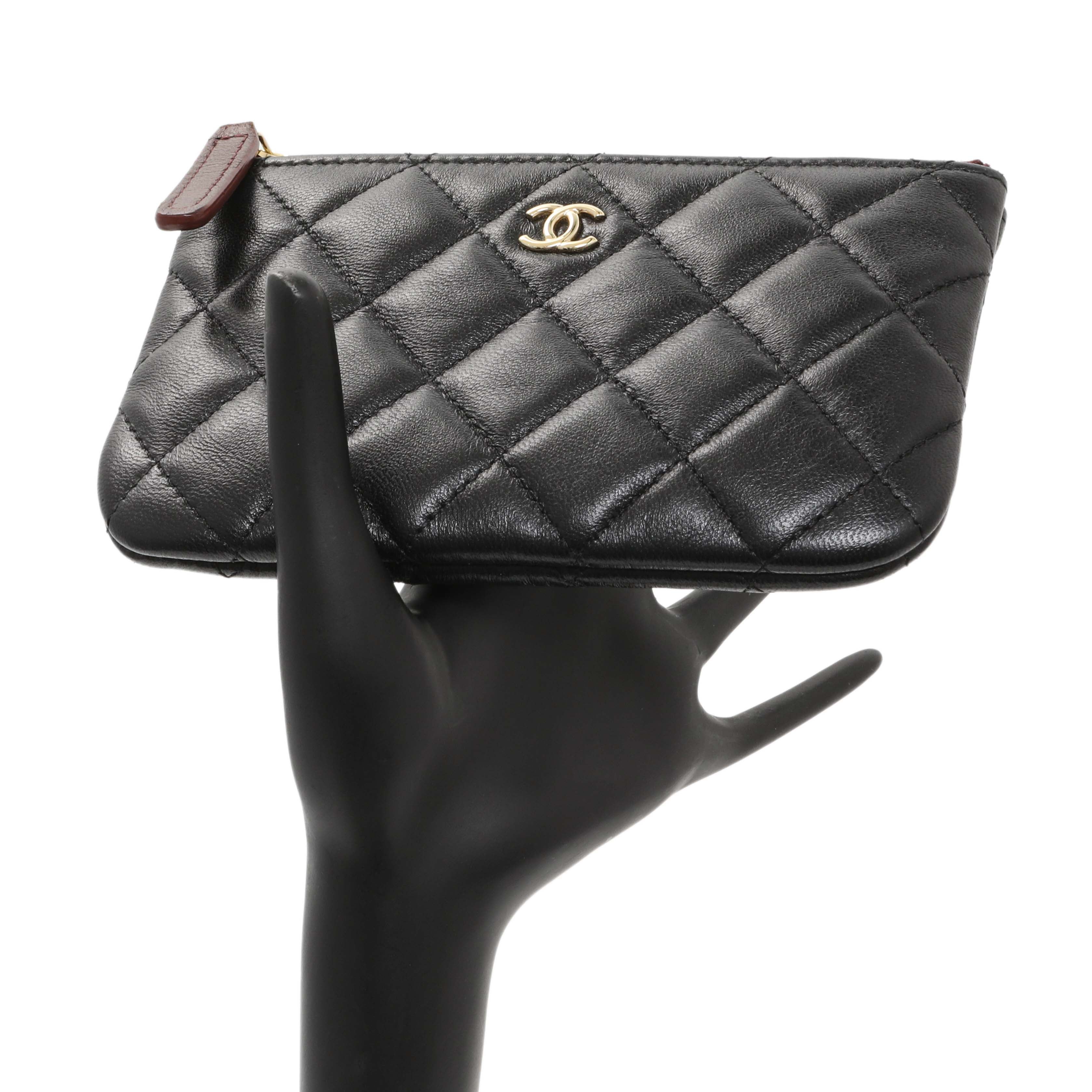 あちち CHANEL ブラック レザー ケース CHANEL - シャネル レザーケース アクセサリー、ジュエリー用の通販 by