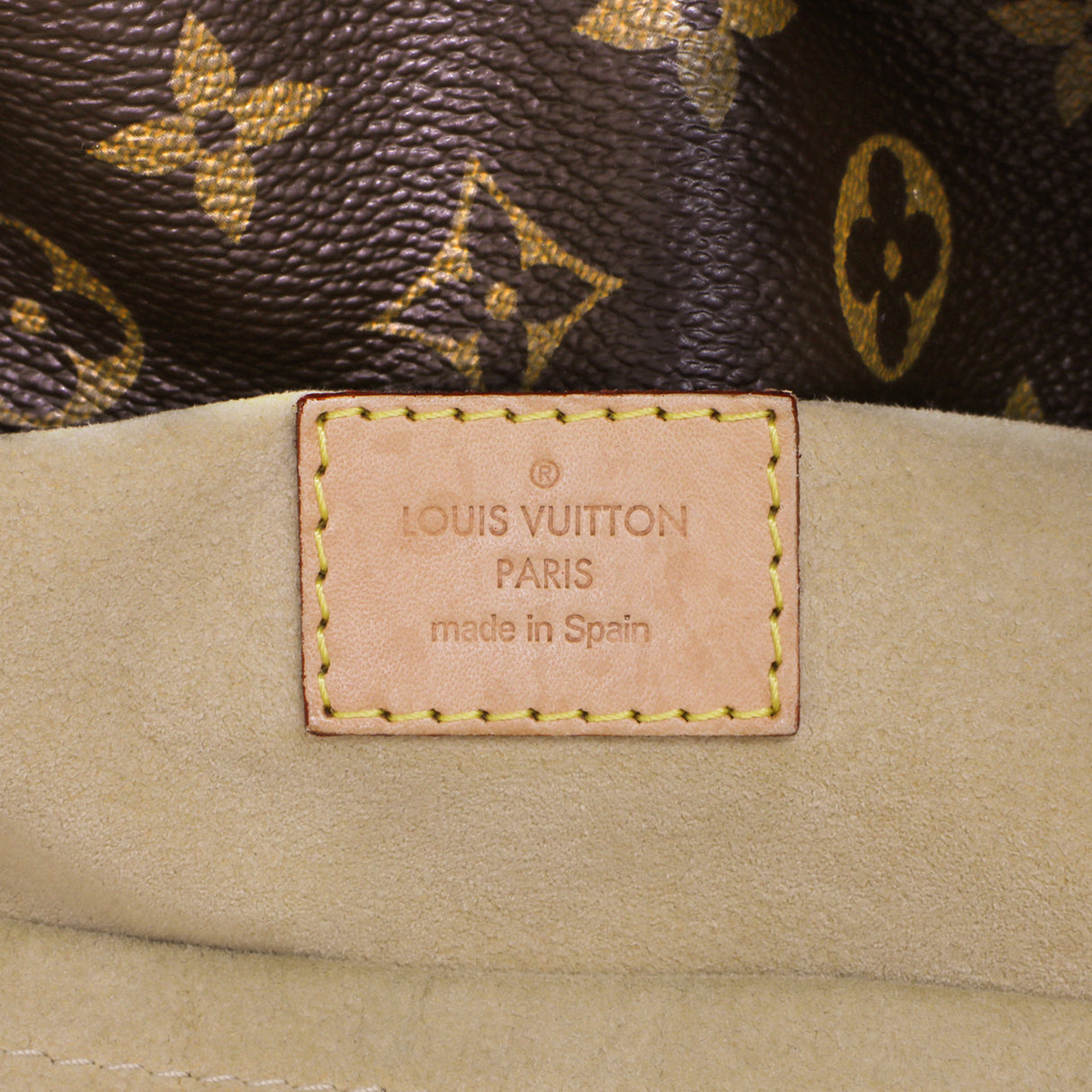 Louis Vuitton Monogram Artsy    MM