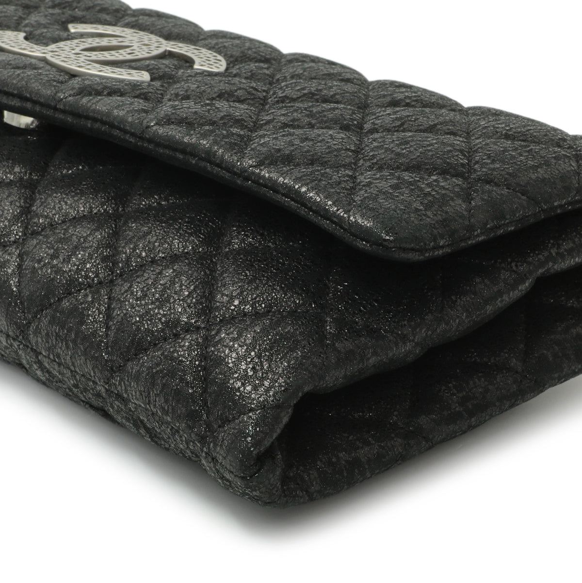 -6 items Fri Oct. 2 ⬆️- Chanel Glitter Fabric Quilted Flap Clutch With Butterfly Chain Black Handbags Chanel