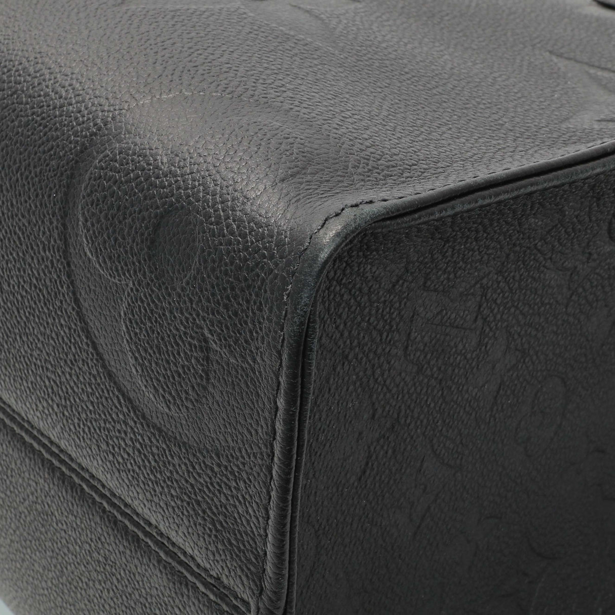 Louis Vuitton Black Empreinte Monogram Giant OnTheGo MM Handbags Louis Vuitton