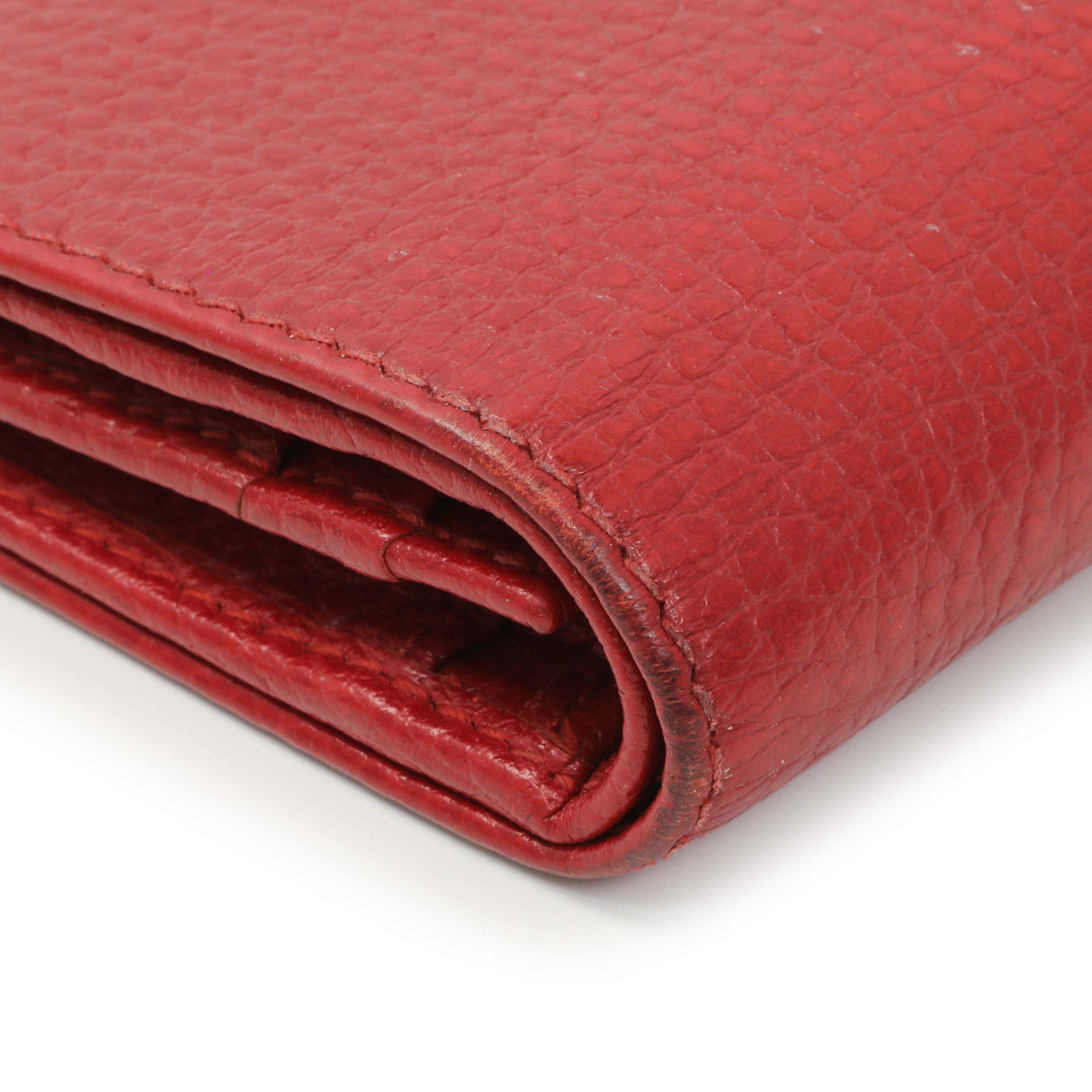 Gucci Red Pebbled Calfskin Marmont Card Wallet Handbags Gucci