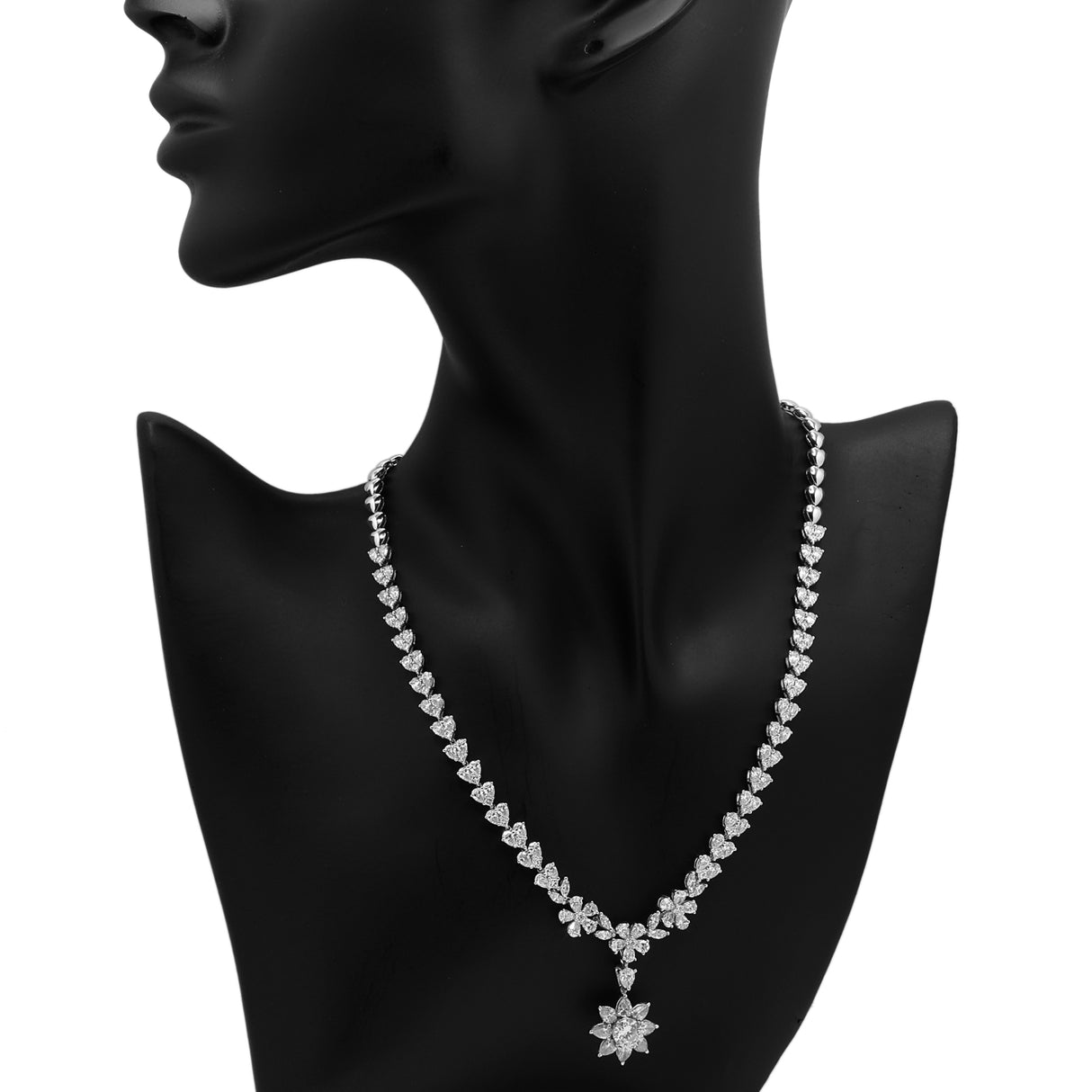 18K White Gold Riviere Blossom 13.37 Carat Diamond Necklace