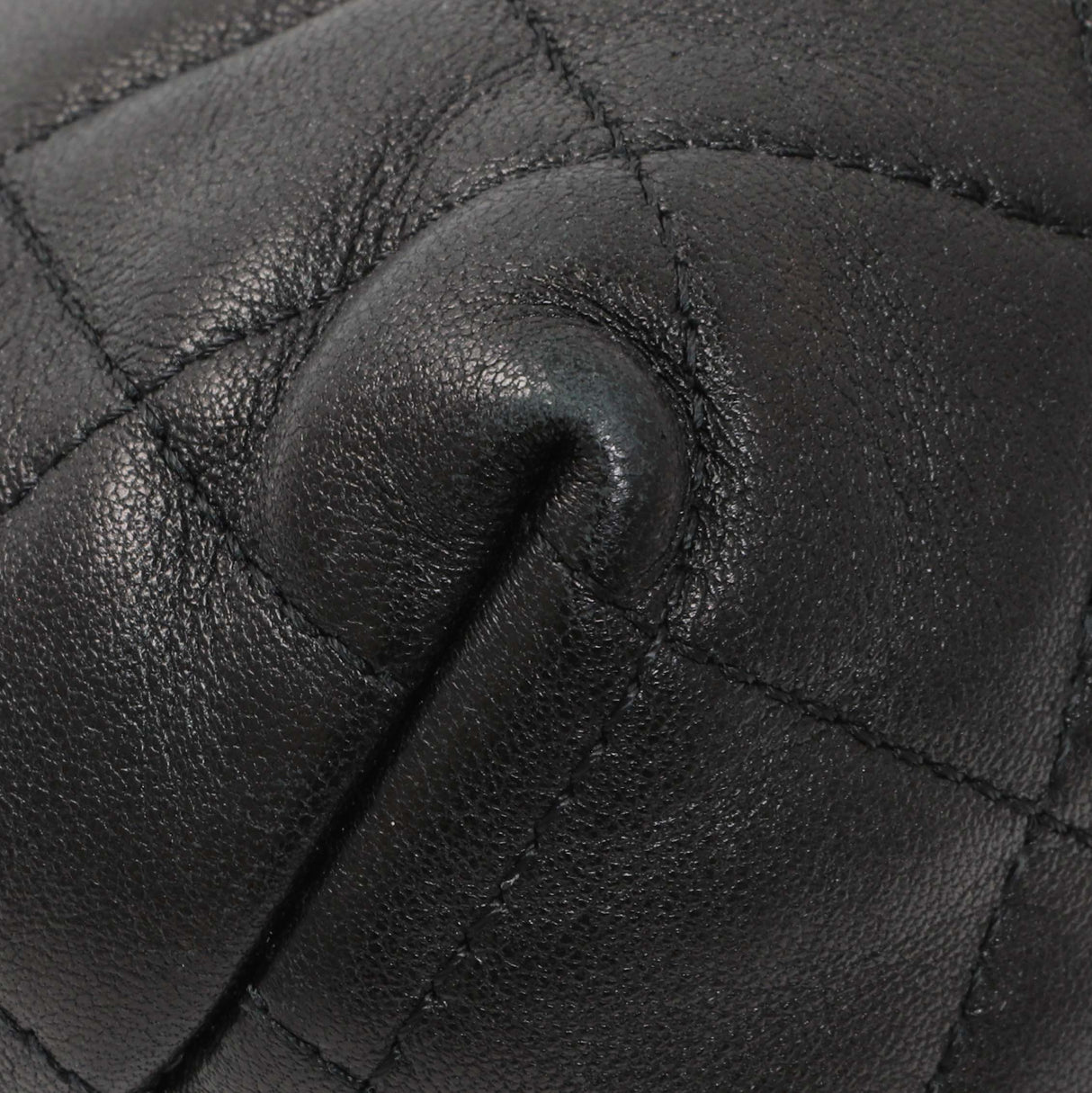 Chanel Quilted Lambskin Flap Cosmetic Case Accessories Chanel