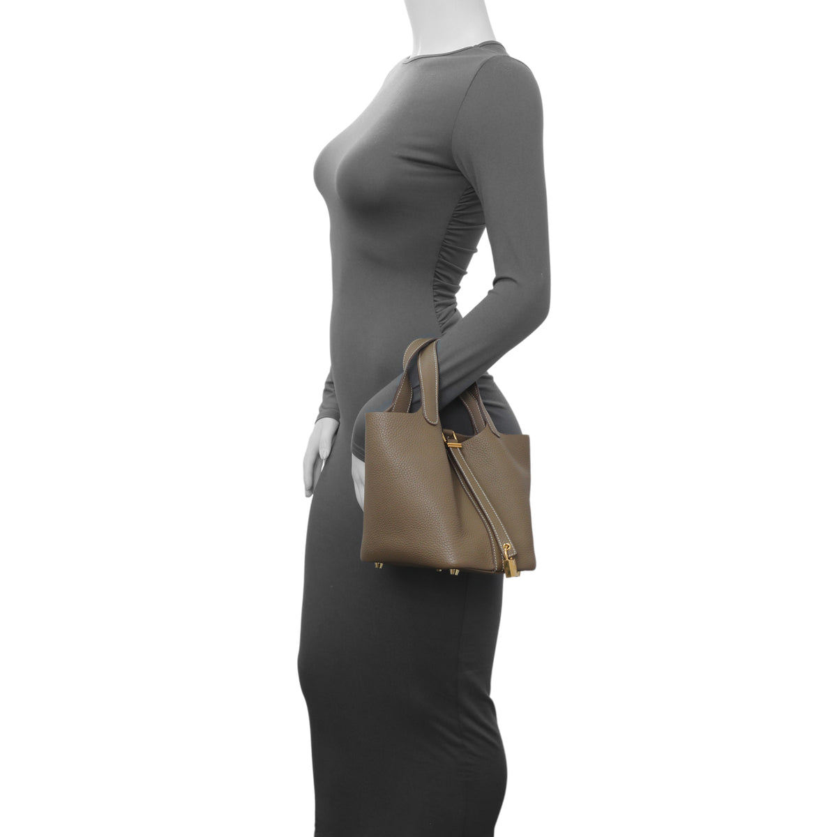 - 6 items Sun Oct 18 ⬆️ - Hermes Etoupe Taurillon Clemence Picotin Lock 18 Handbags Hermes