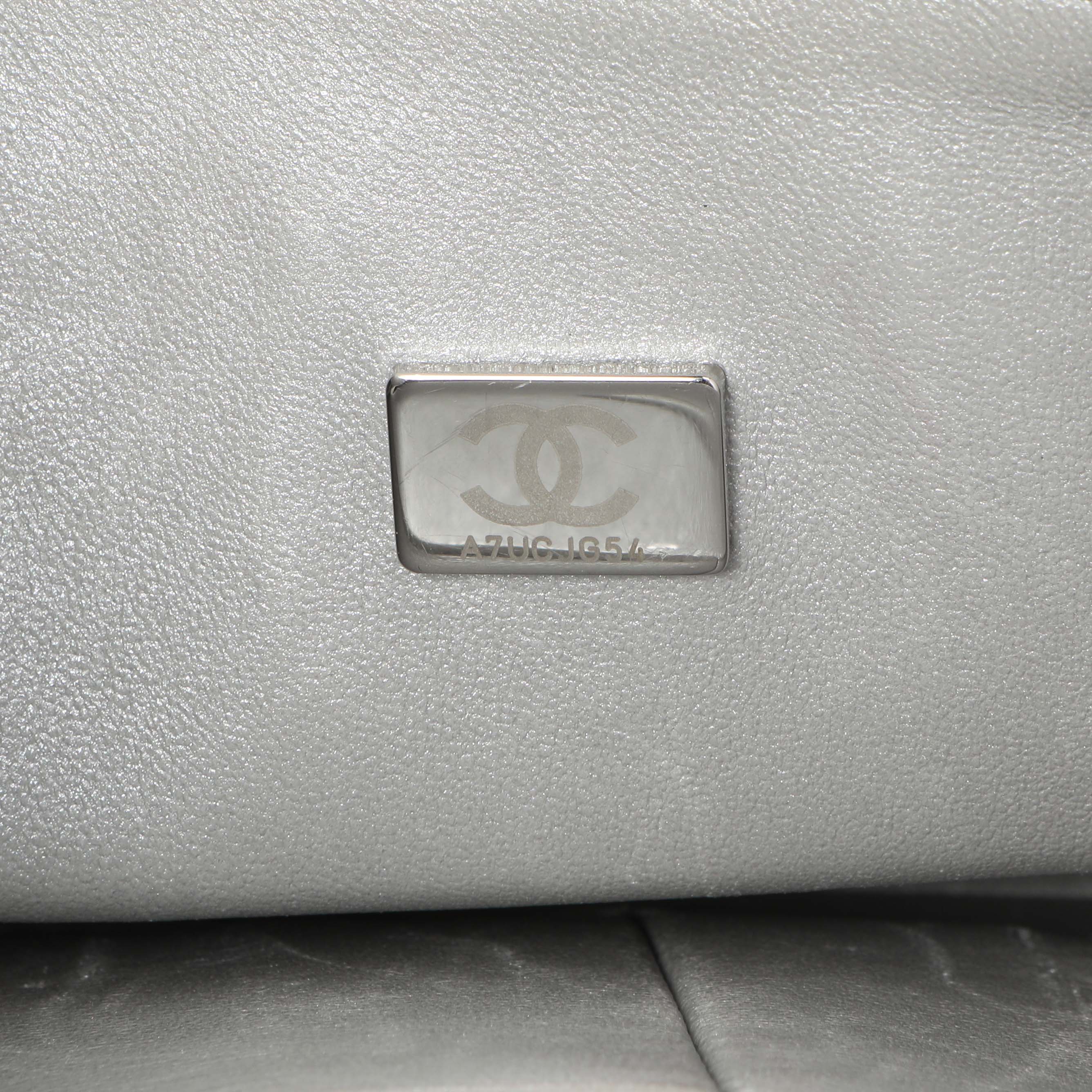 Chanel Silver Quilted Calfskin Medium Classic Double Flap – Modaselle