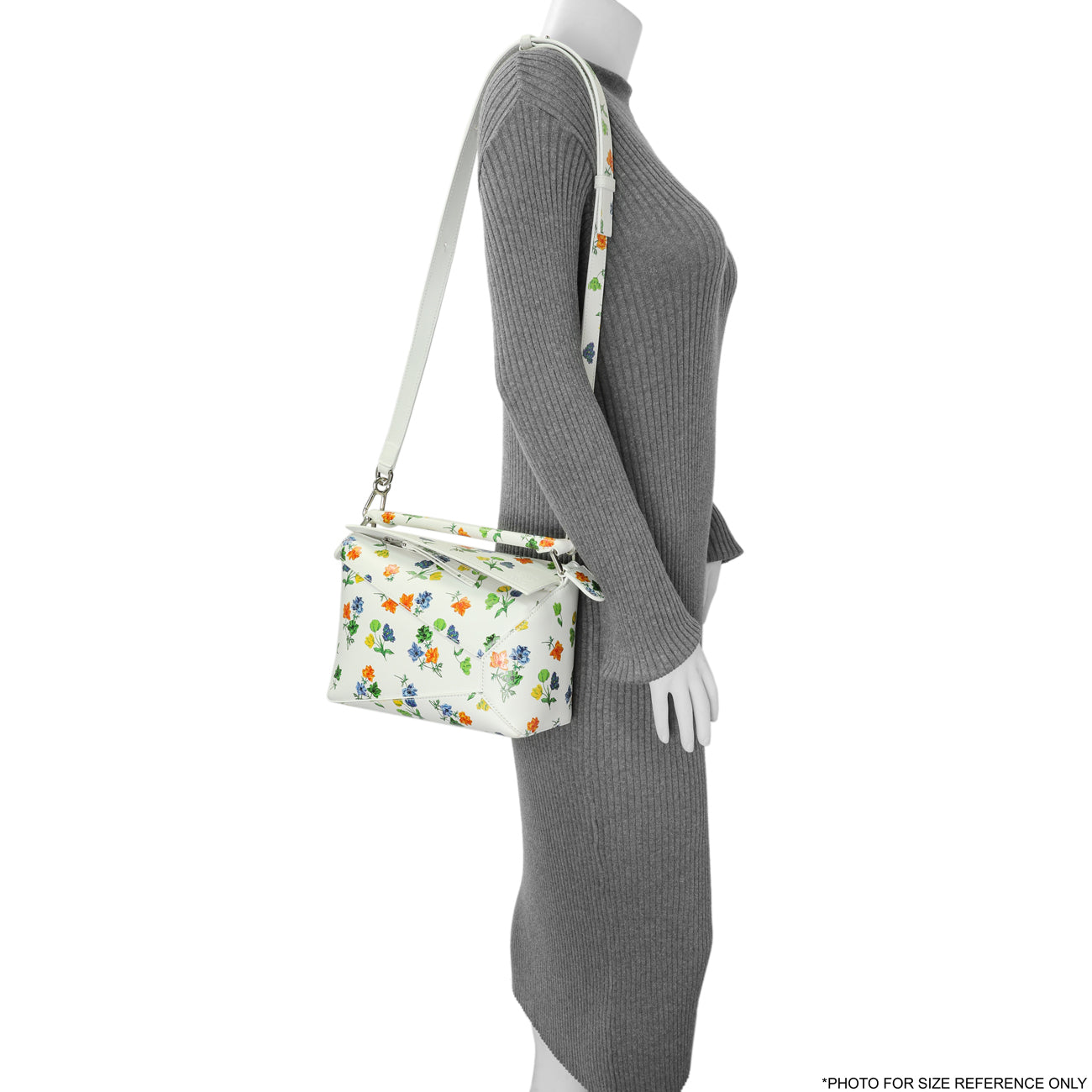 ♡GWセール♡LOEWE♡バスケットバッグ♡ホワイト♡ ♡GWセール♡LOEWE♡バスケットバッグ♡ホワイト♡ ♡GWセール