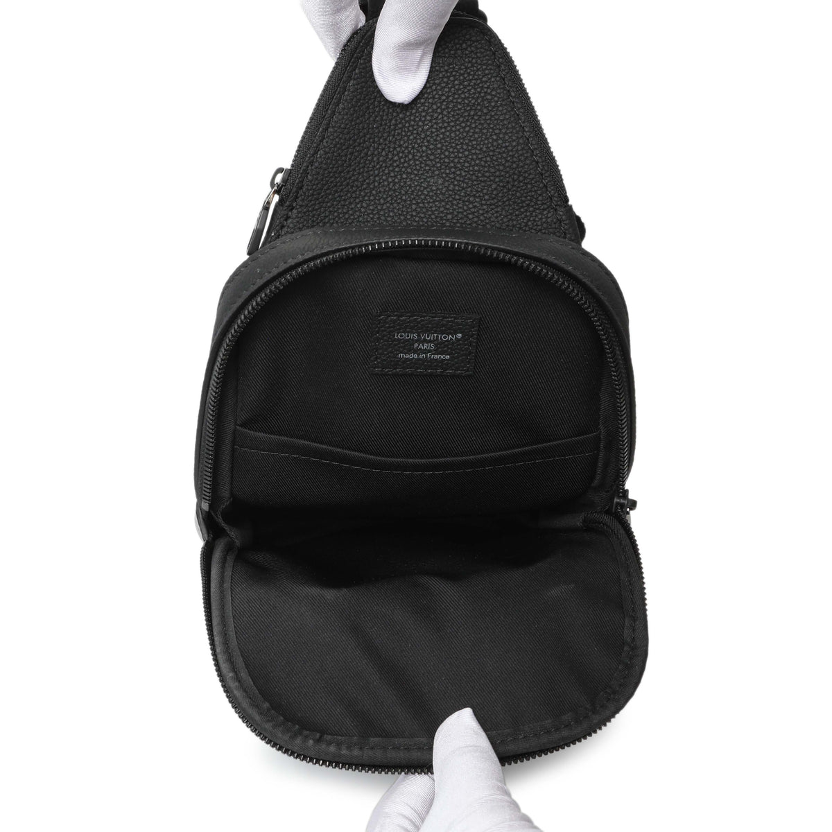 Louis Vuitton Black Damoflage Avenue Slingbag