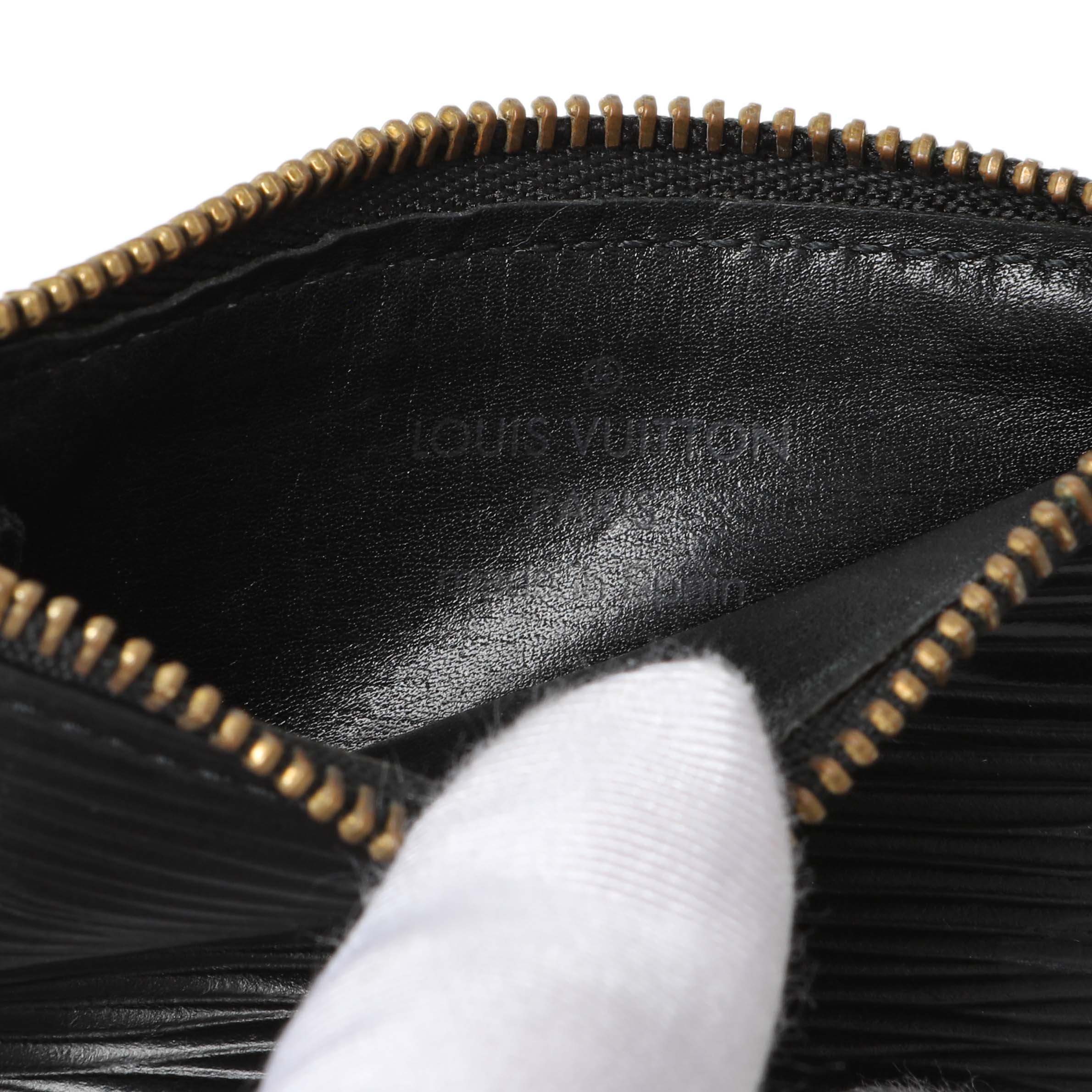 Louis Vuitton Black Epi Key Pouch – Modaselle