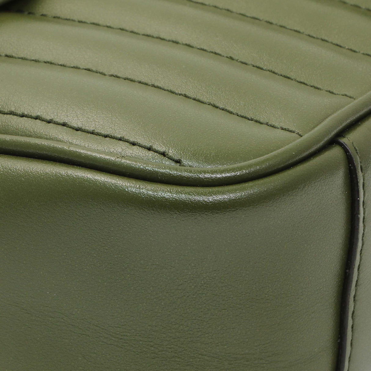 Gucci Green Calfskin Matelasse Aria Small GG Marmont Shoulder Bag Handbags Gucci