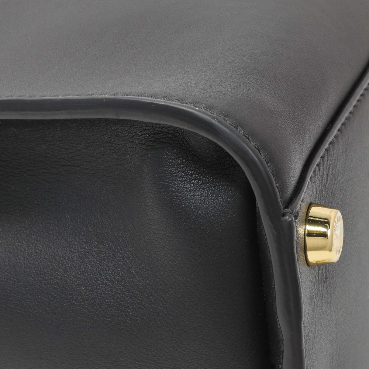 -6 items Fri July 24 ⬆️- Fendi Black Vitello Medium Peekaboo Iconic Essentially Satchel Handbags Fendi