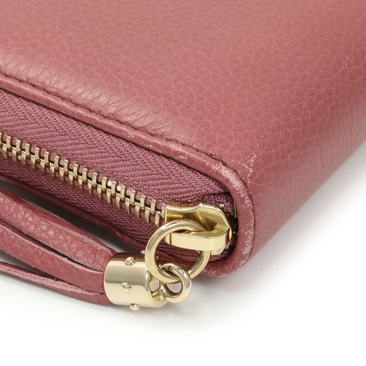 Gucci Rose Pebbled Calfskin Soho Zip Around Wallet Accessories Gucci