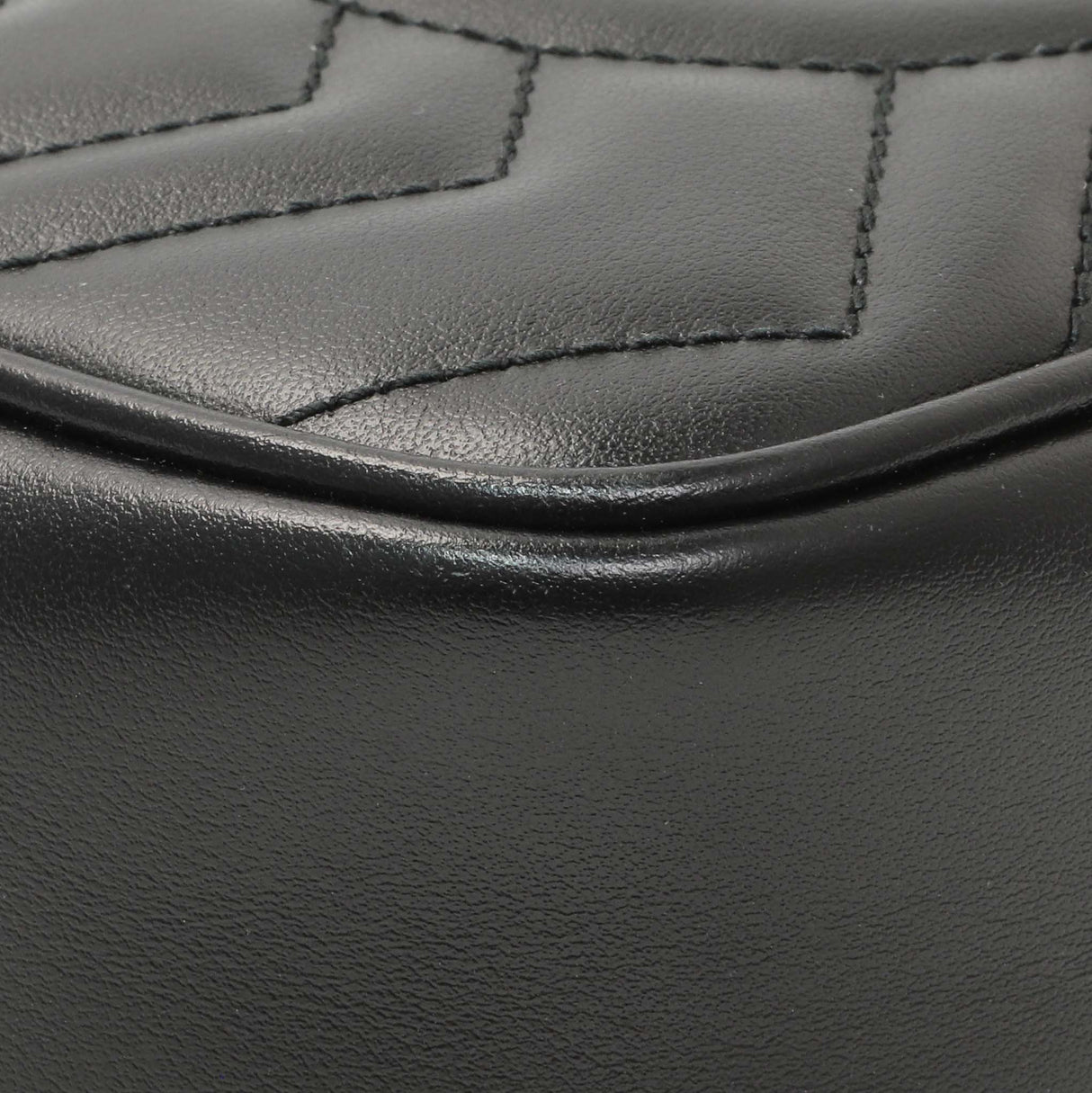 Gucci Black Calfskin Matelasse Mini GG Marmont Chain Shoulder Bag Handbags Gucci