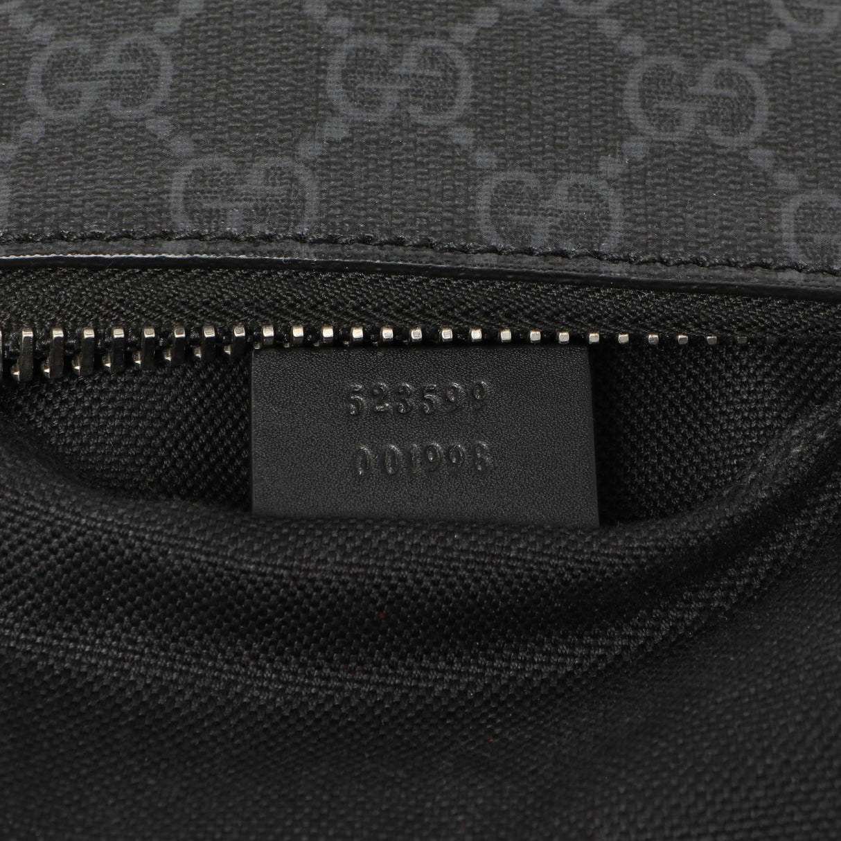 Gucci GG Supreme Monogram Web Small Flat Messenger Bag