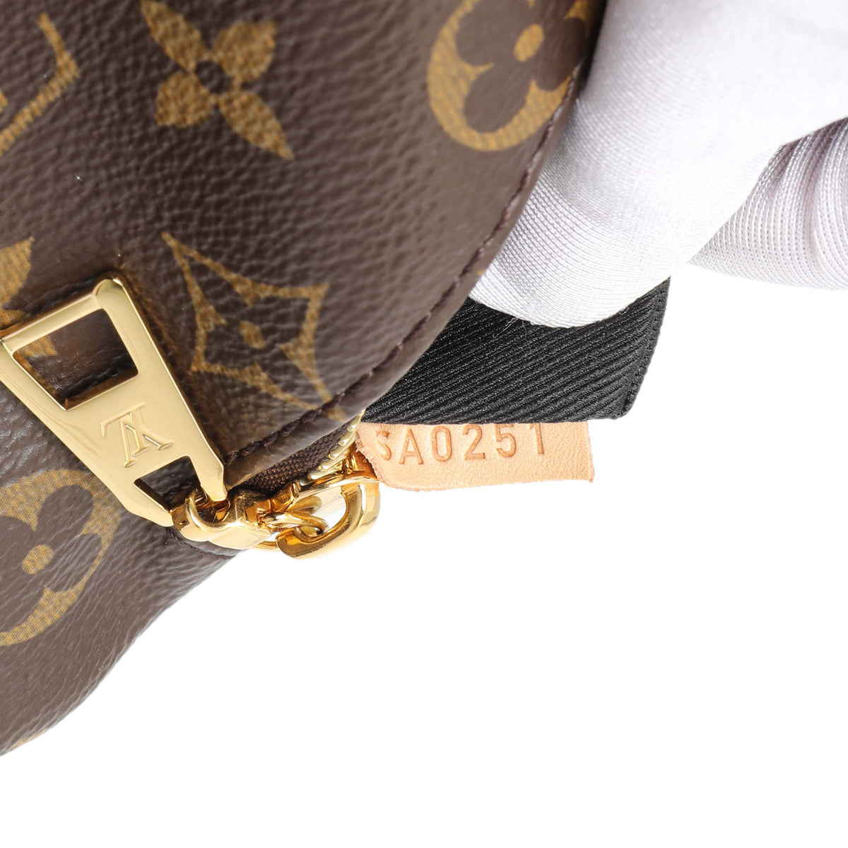 -6 items Tue Oct 20 ⬆️-Louis Vuitton Monogram High Rise Bumbag Modaselle