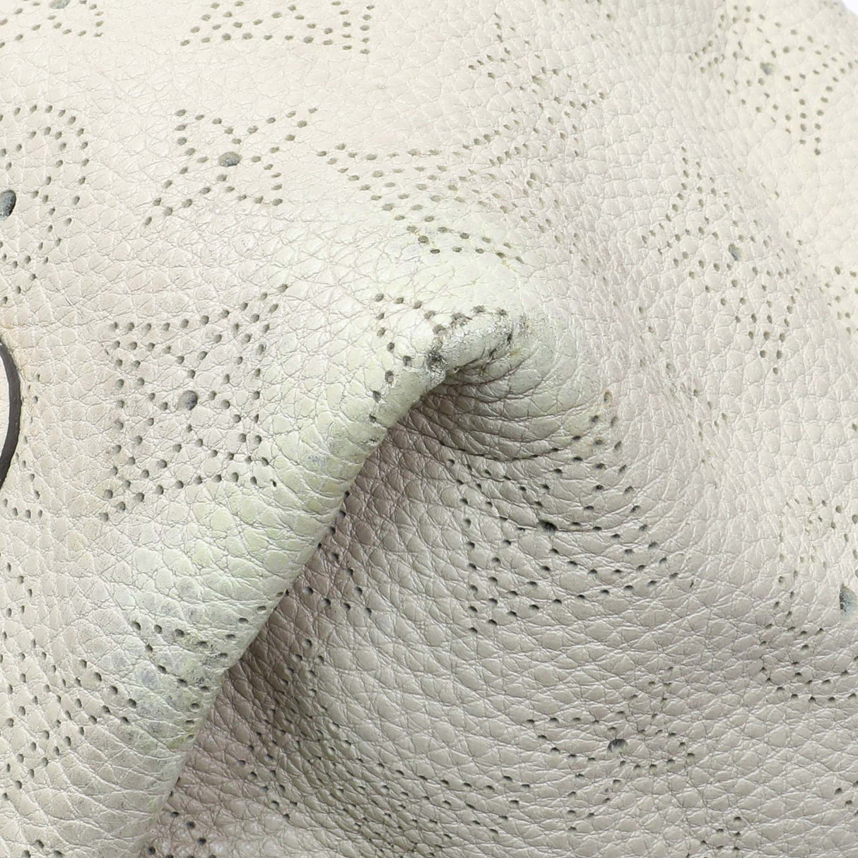 Louis Vuitton Ivory Mahina Cirrus MM Handbags Louis Vuitton