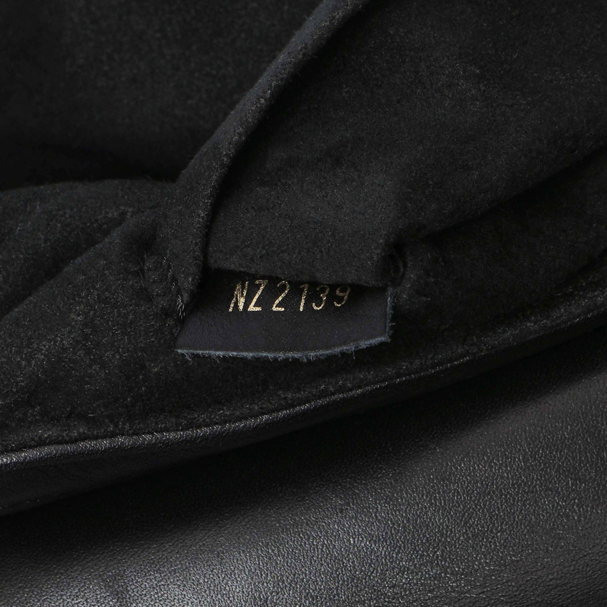 Louis Vuitton Black Calfskin New Wave Chain PM