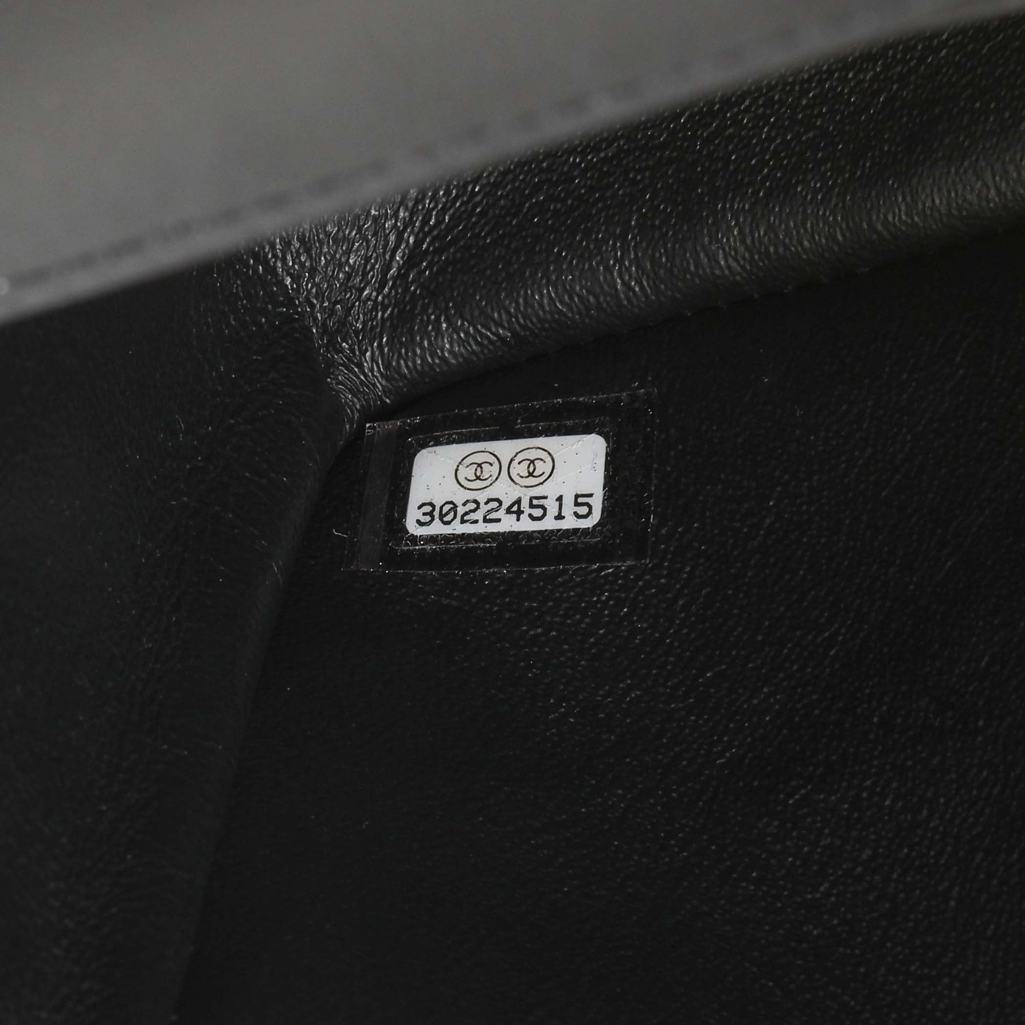Chanel Black Aged Calfskin Chevron 2.55 Reissue Flap 224 – Modaselle