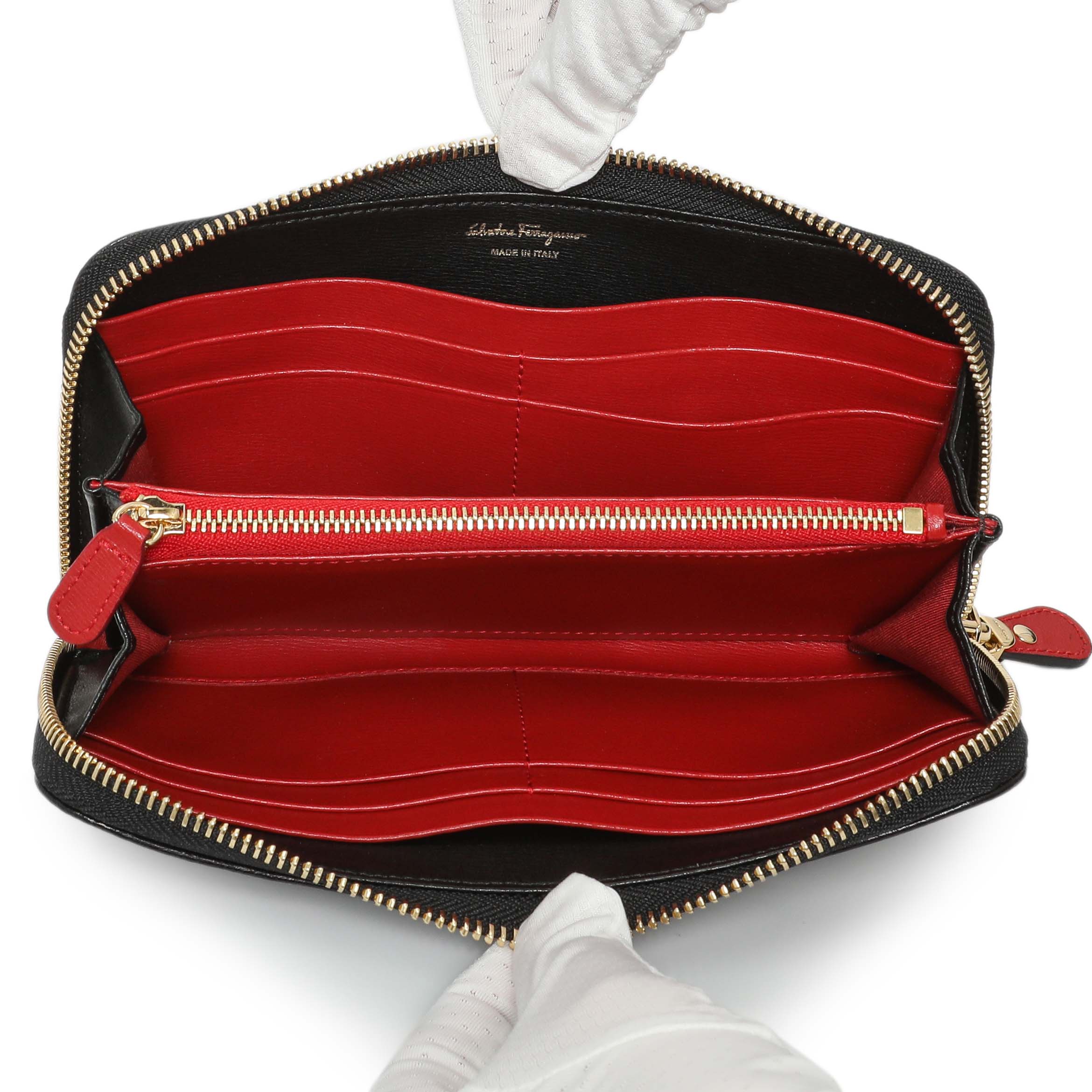 Salvatore Ferragamo Black Calfskin Gancini Zip Around Wallet