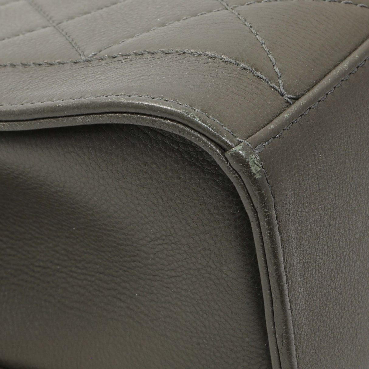 Chanel Khaki Grained Calfskin Quilted Medium Label Click Flap