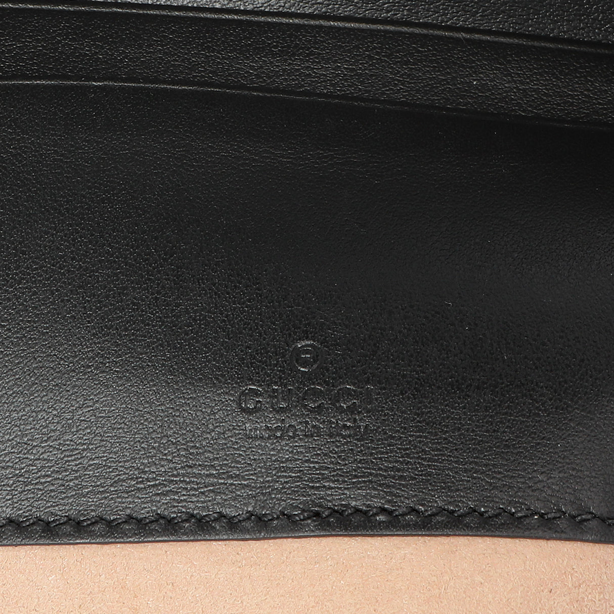 Gucci Black Calfskin Matelasse GG Marmont Wrist Wallet