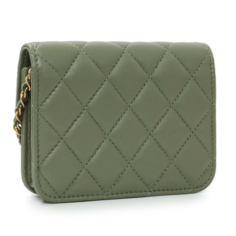 6 items Mon August 3rd ⬆️Chanel Green Quilted Lambskin Pearl Crush Clutch With Chain Handbags Chanel