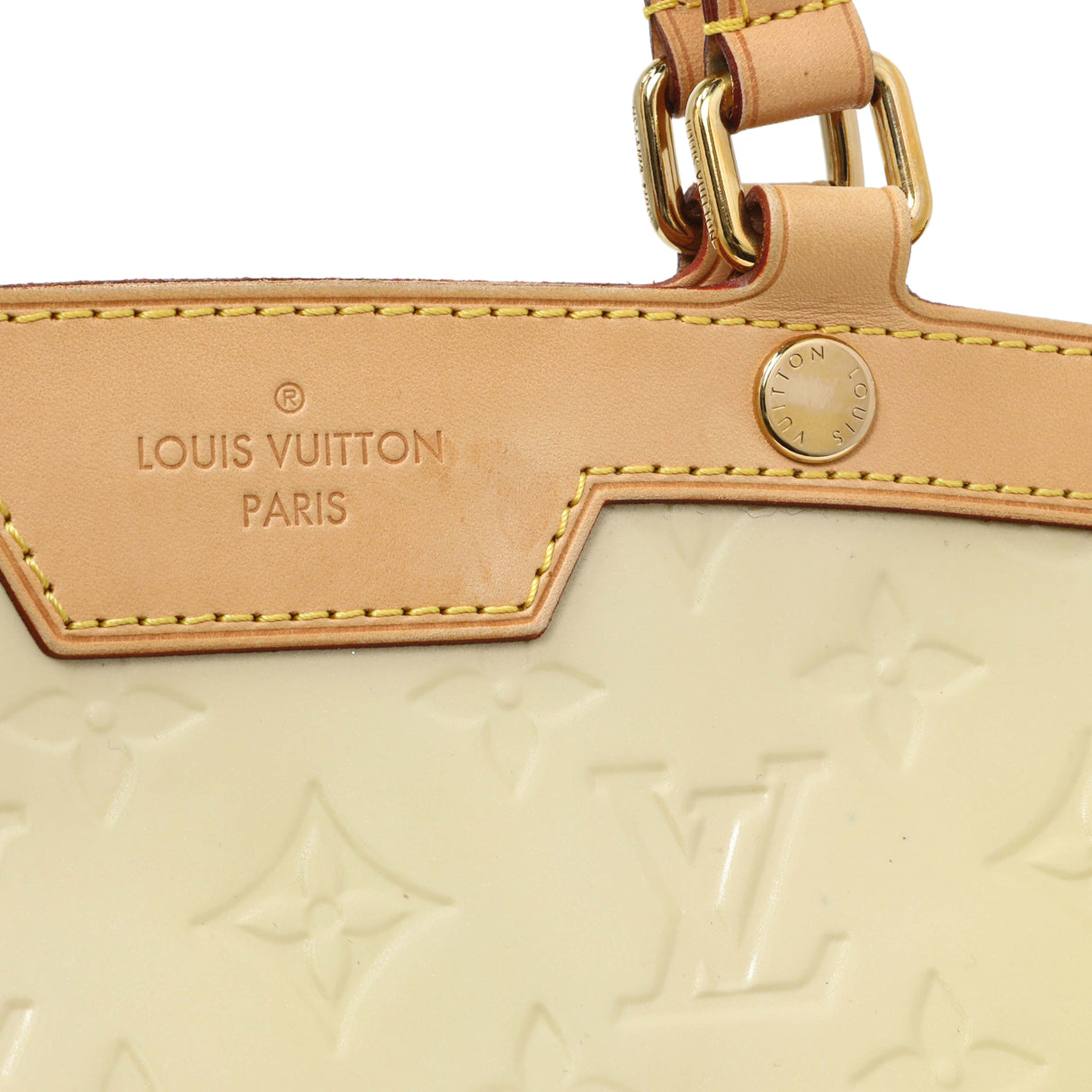 Louis Vuitton Blanc Corail Vernis Brea MM