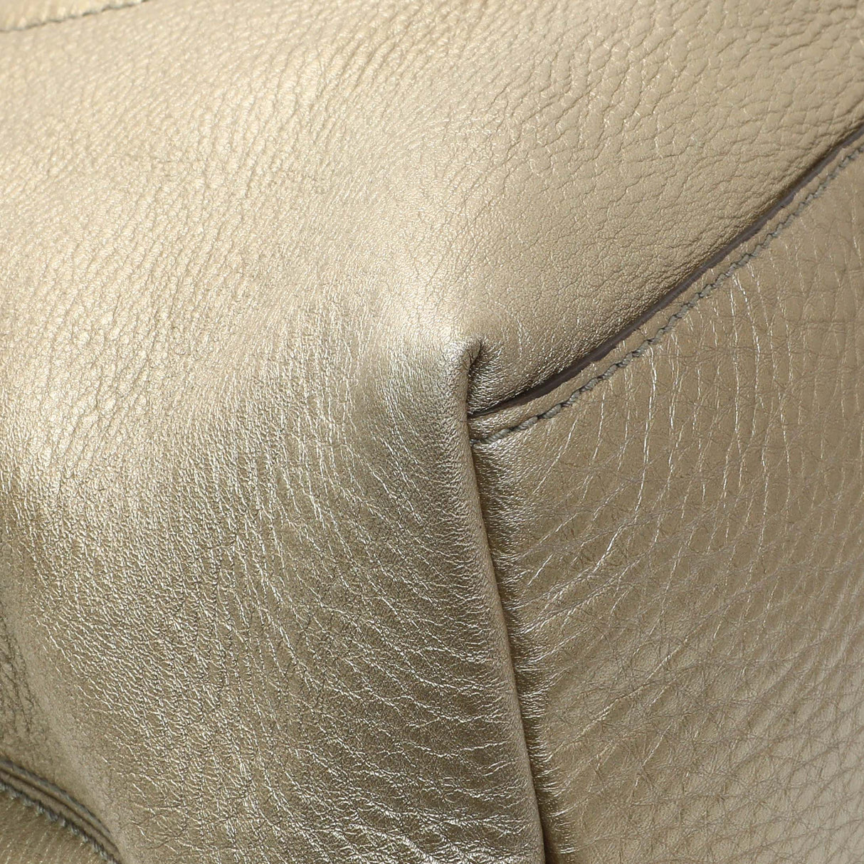 Gucci Gold Pebbled Calfskin Medium Soho Chain Shoulder Bag